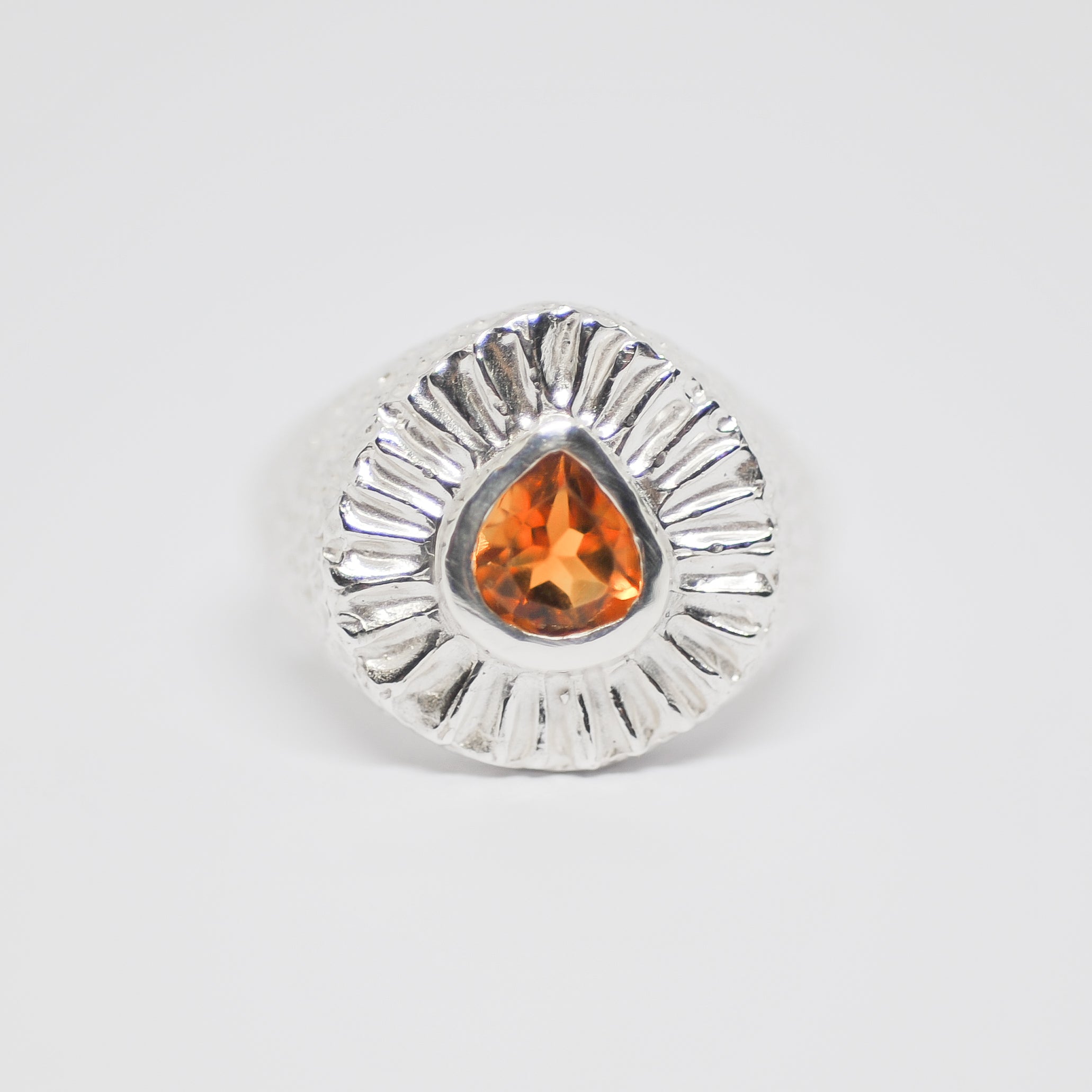 Ray Ring | J