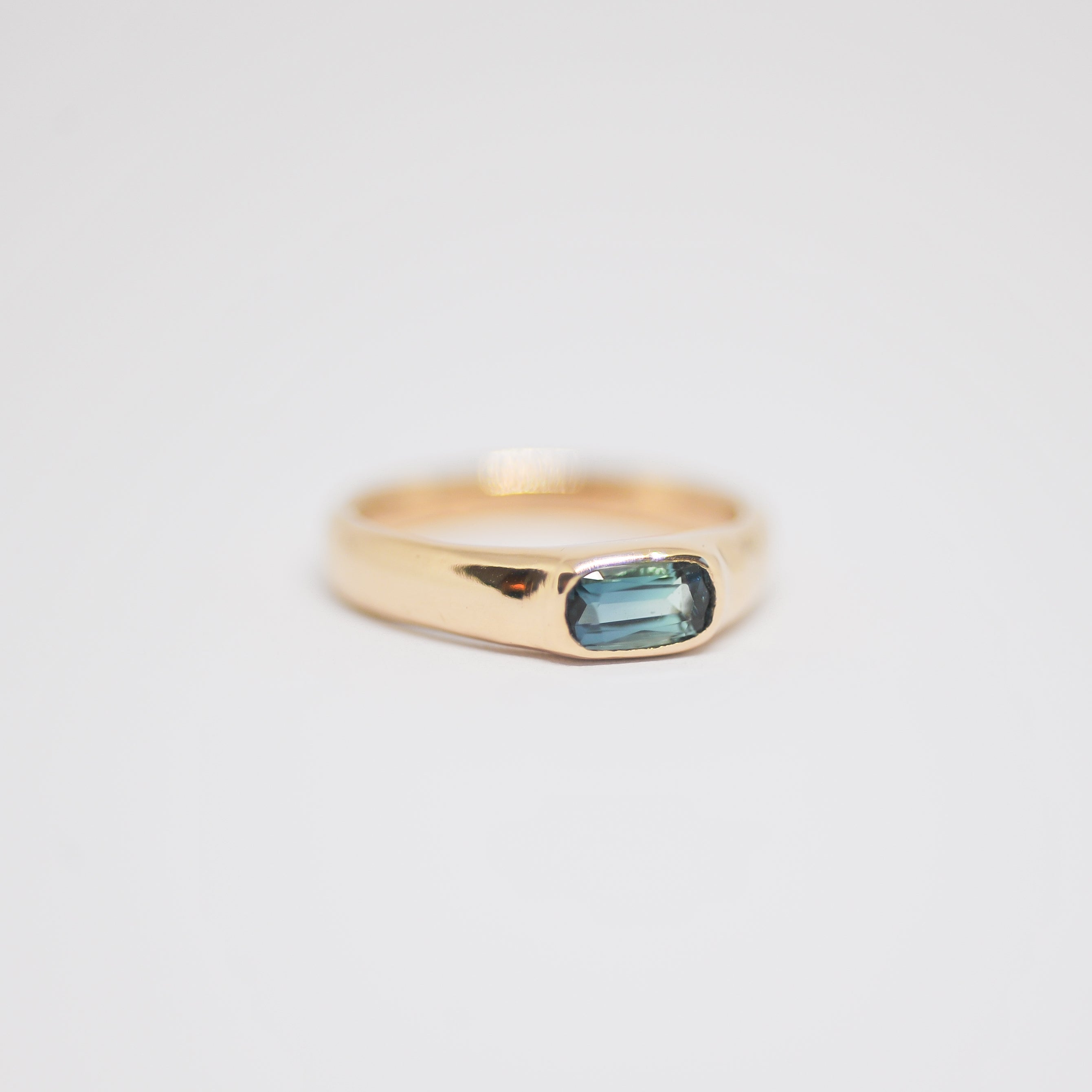 Lia Ring | O