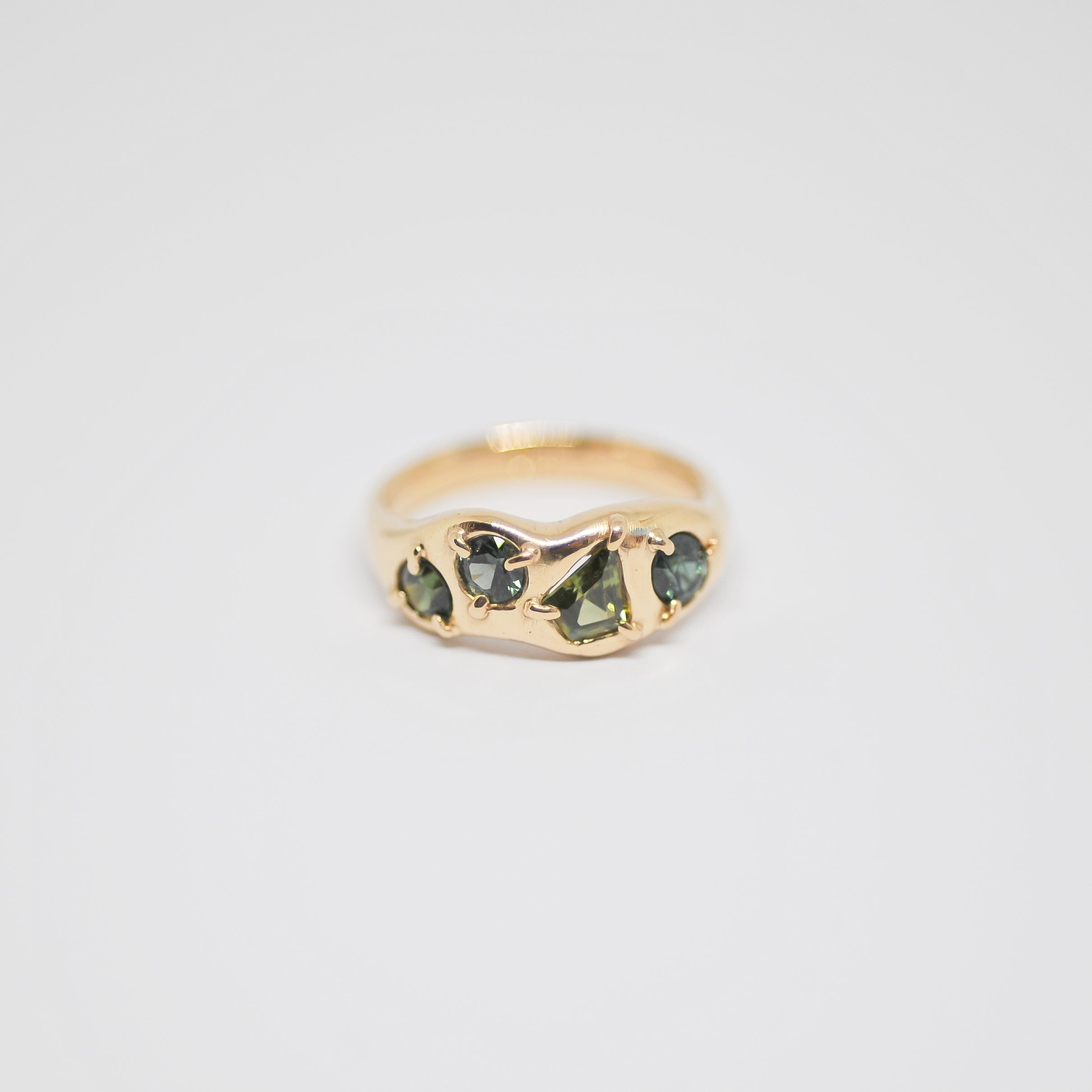 Parti Ring | Q
