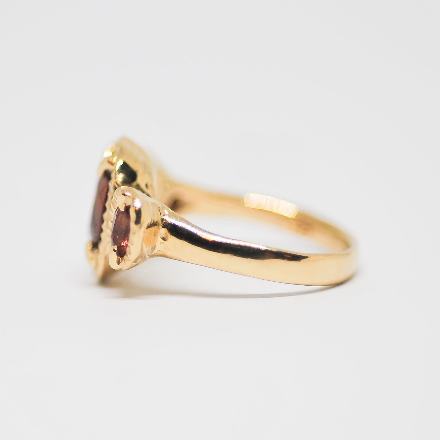 Frida Ring | Q