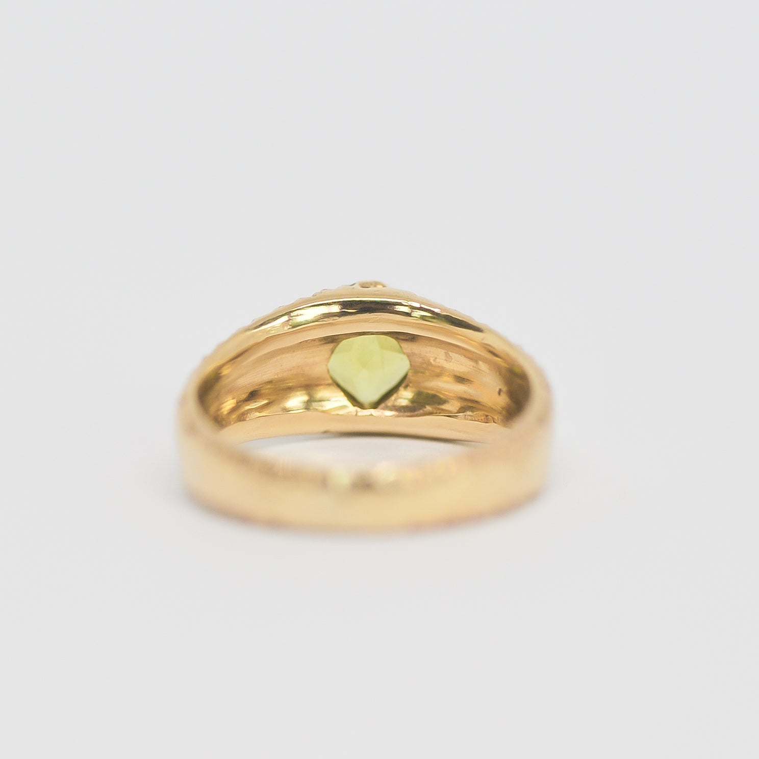 Willa Ring | H