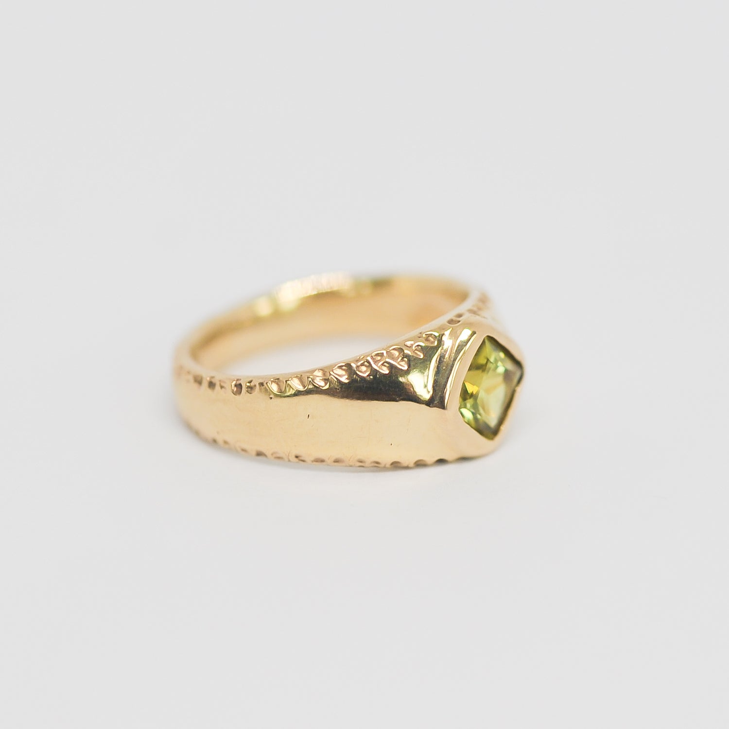 Willa Ring | H