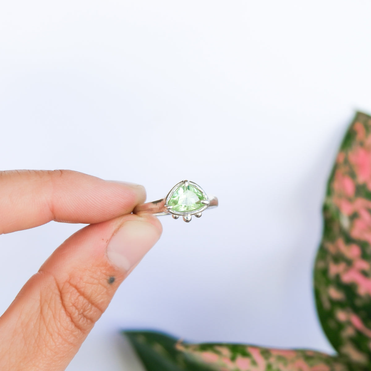 Peridot Ring | T