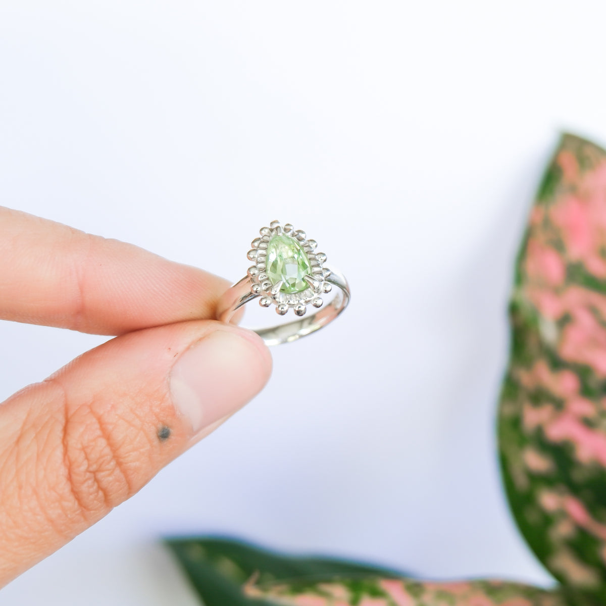 Peridot Ring | M