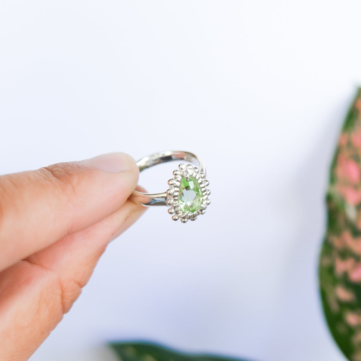 Peridot Ring | M