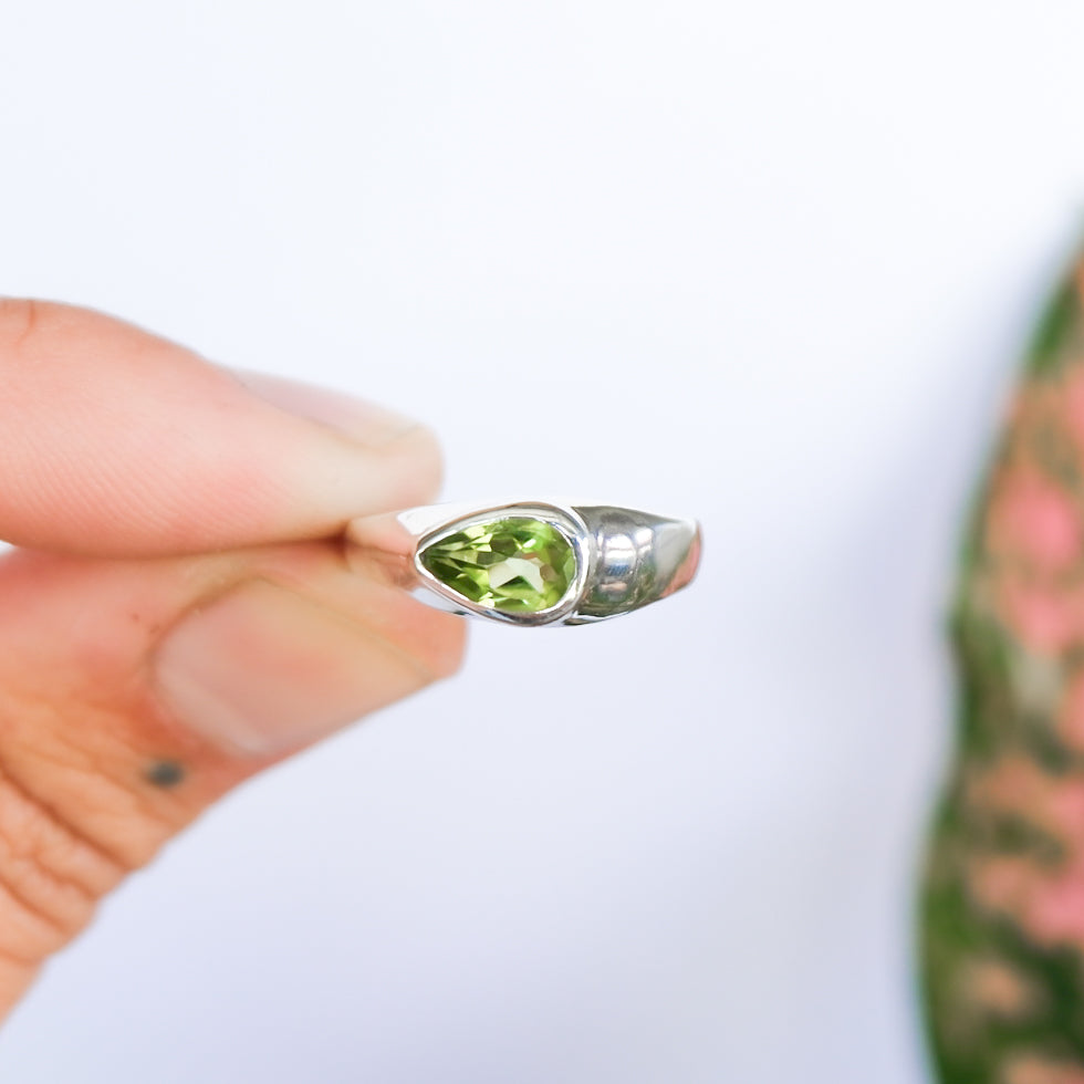 Peridot Ring | L