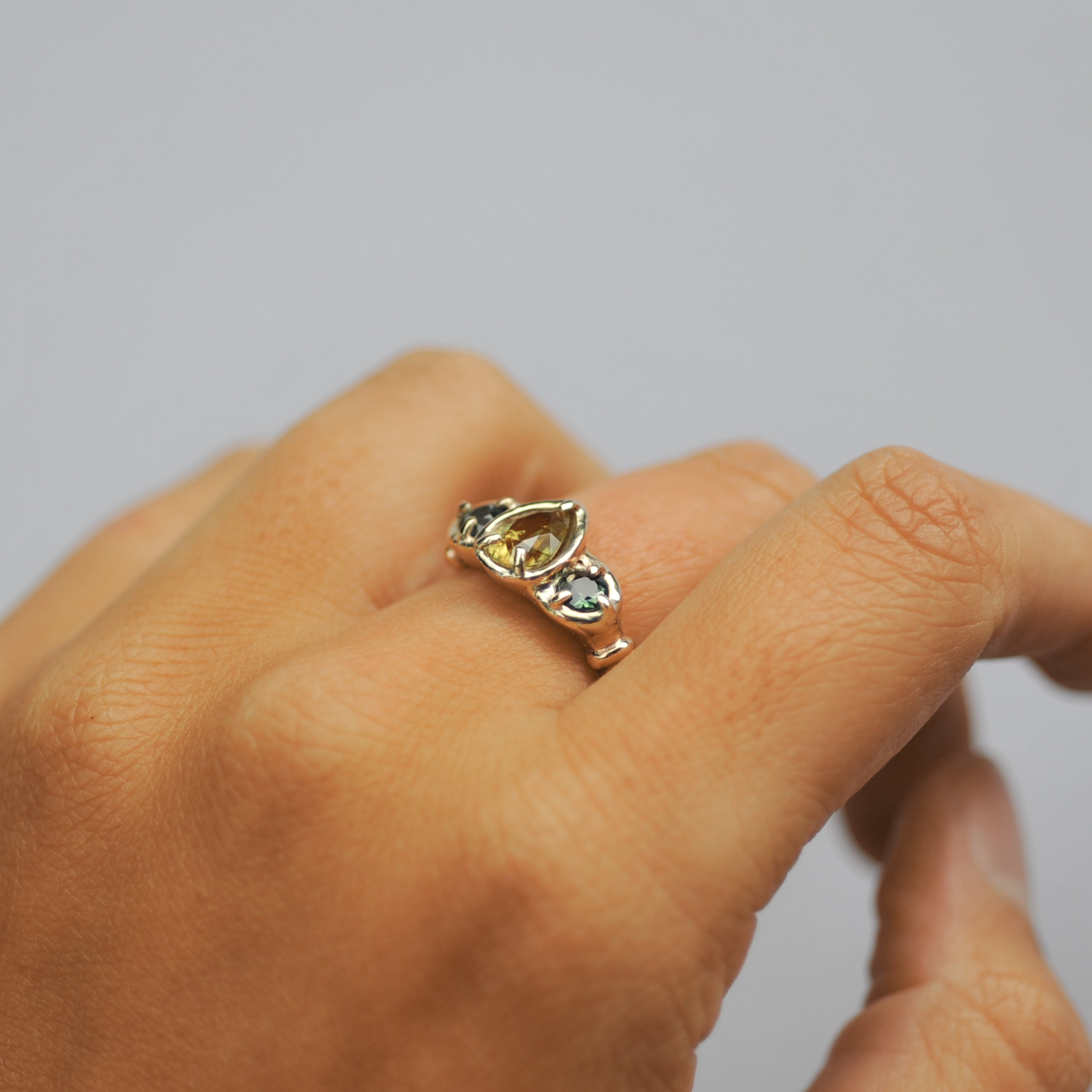 Freya Ring | O