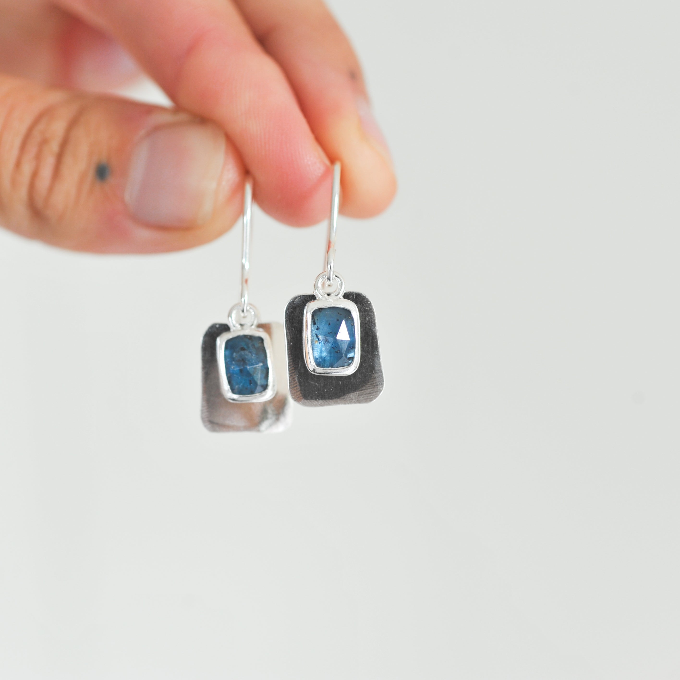 Alera Earrings V.2