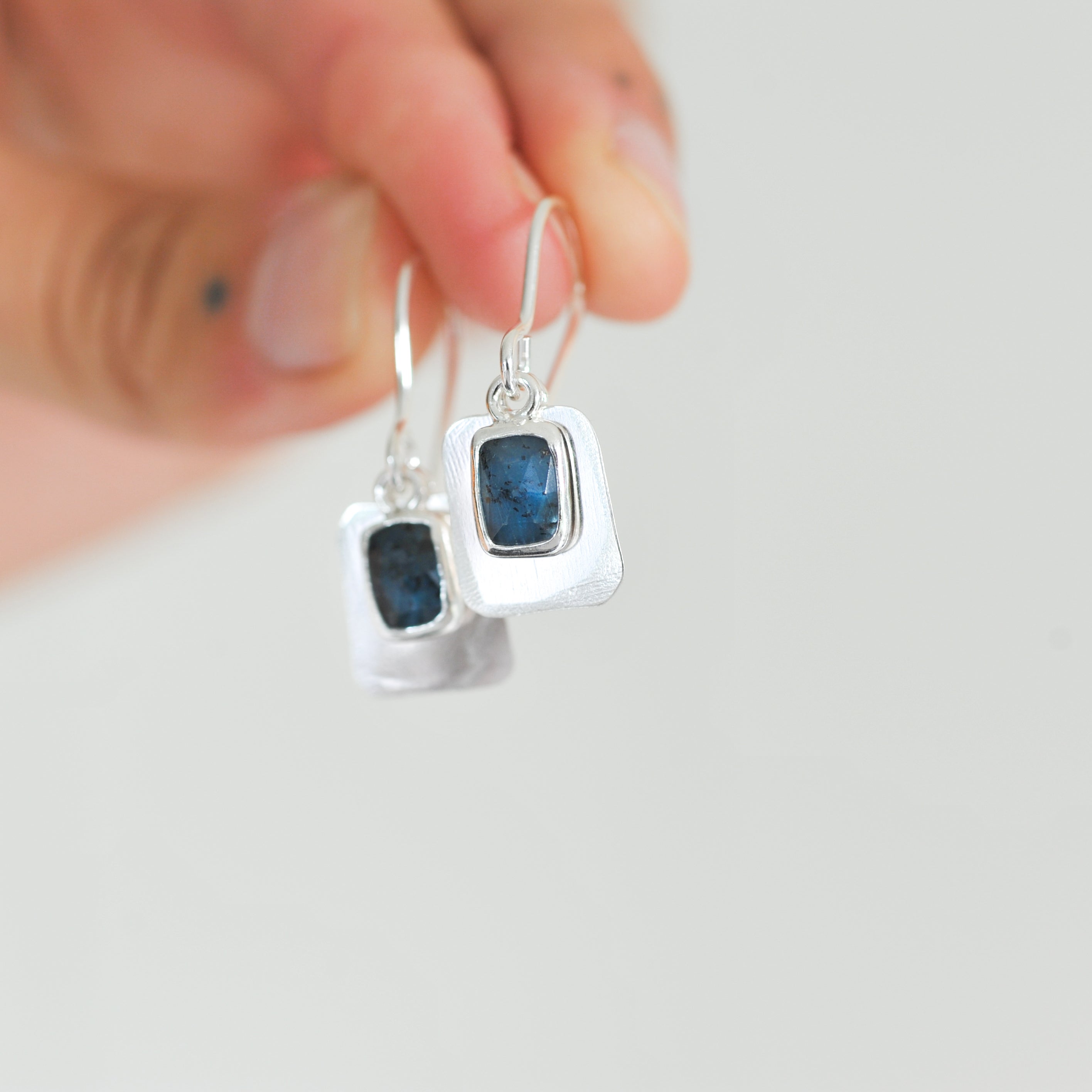 Alera Earrings V.2