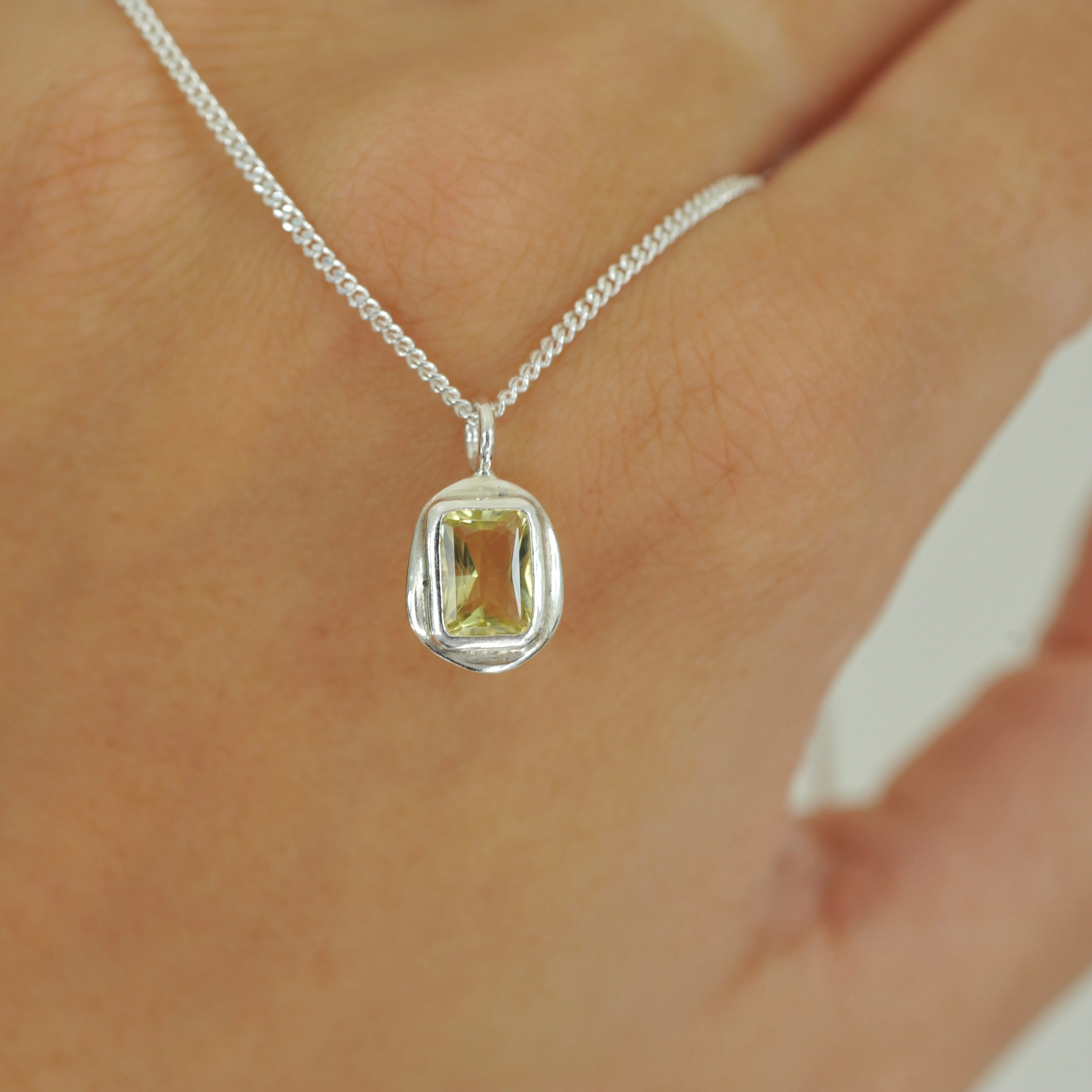 Limon Necklace