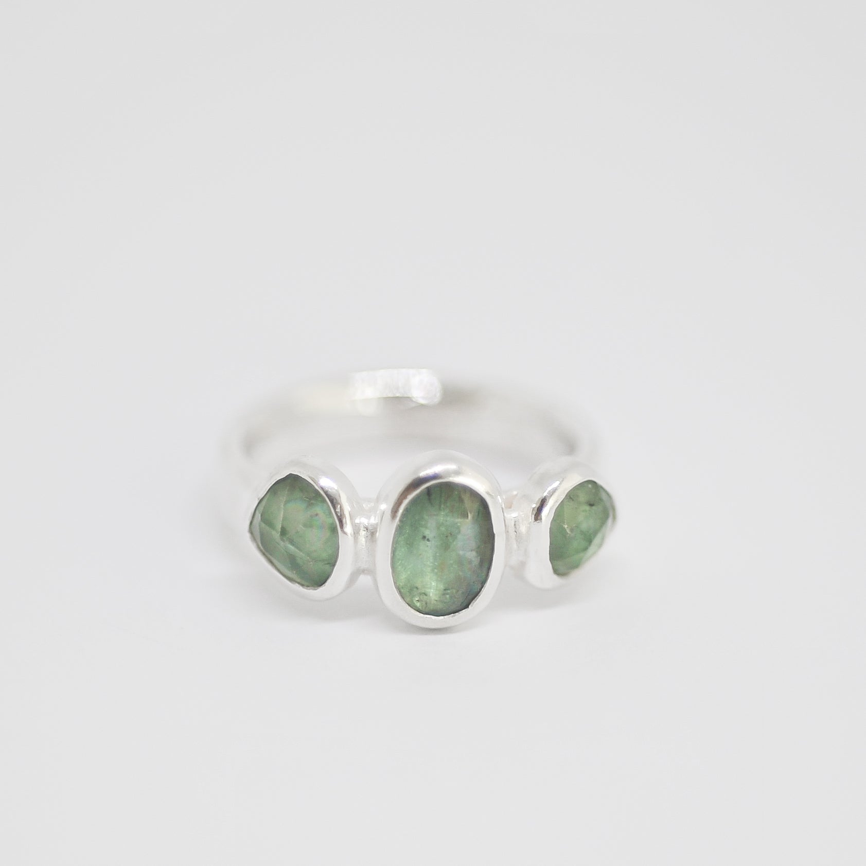 Vesta Ring | M
