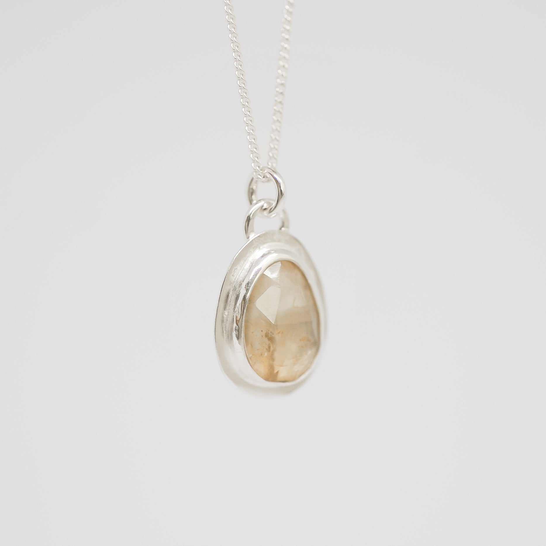 Aube Necklace
