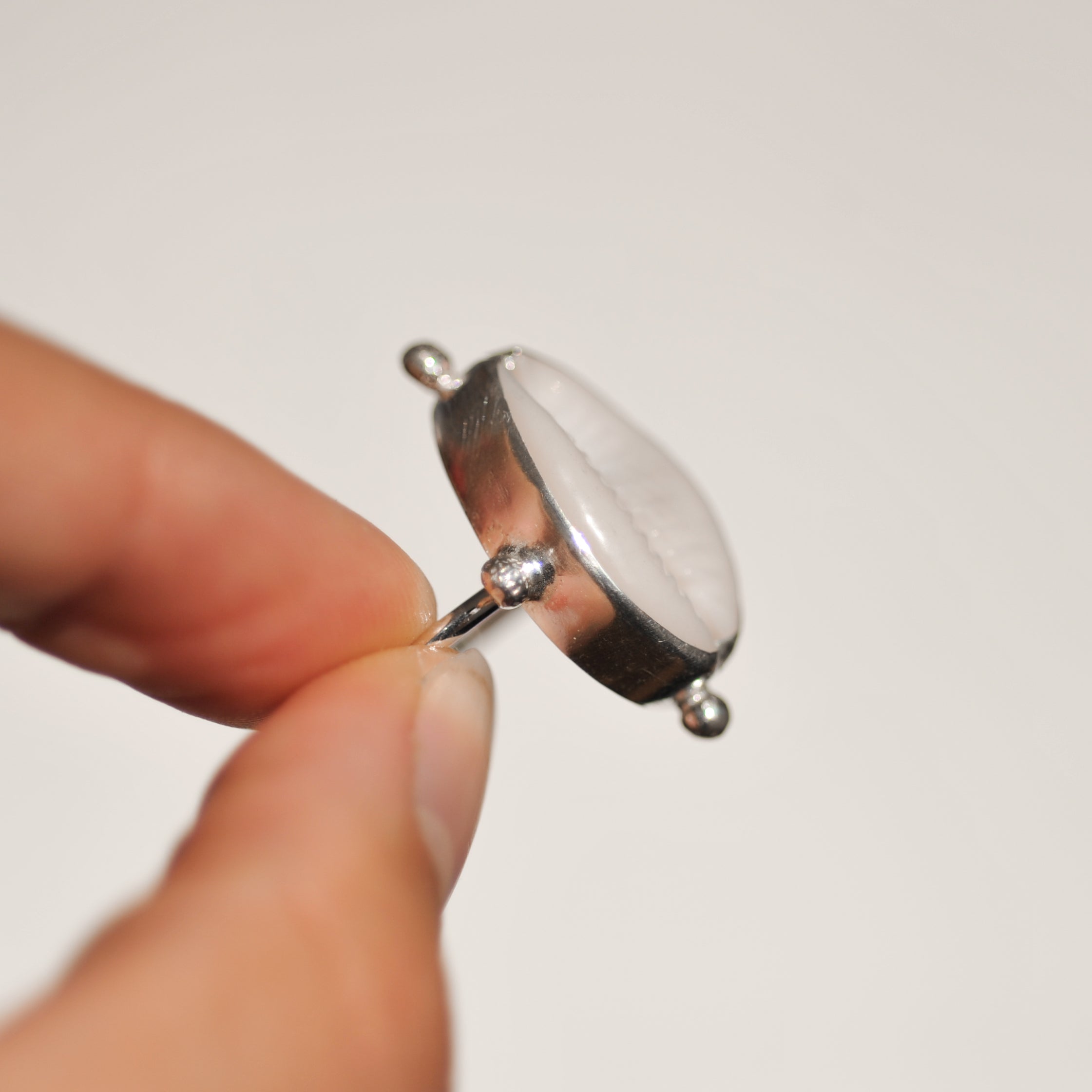 Cowrie Ring | Q