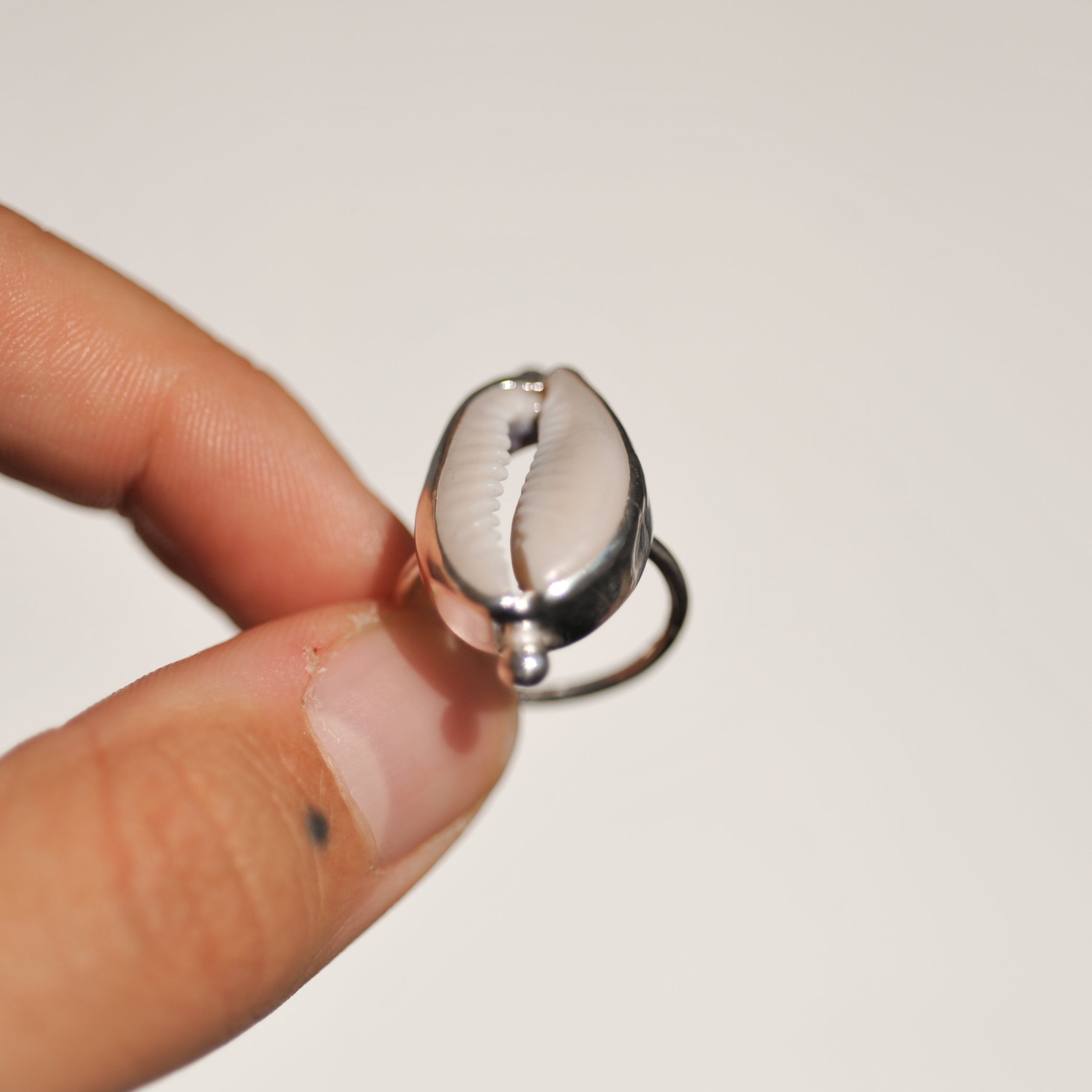 Cowrie Ring | J