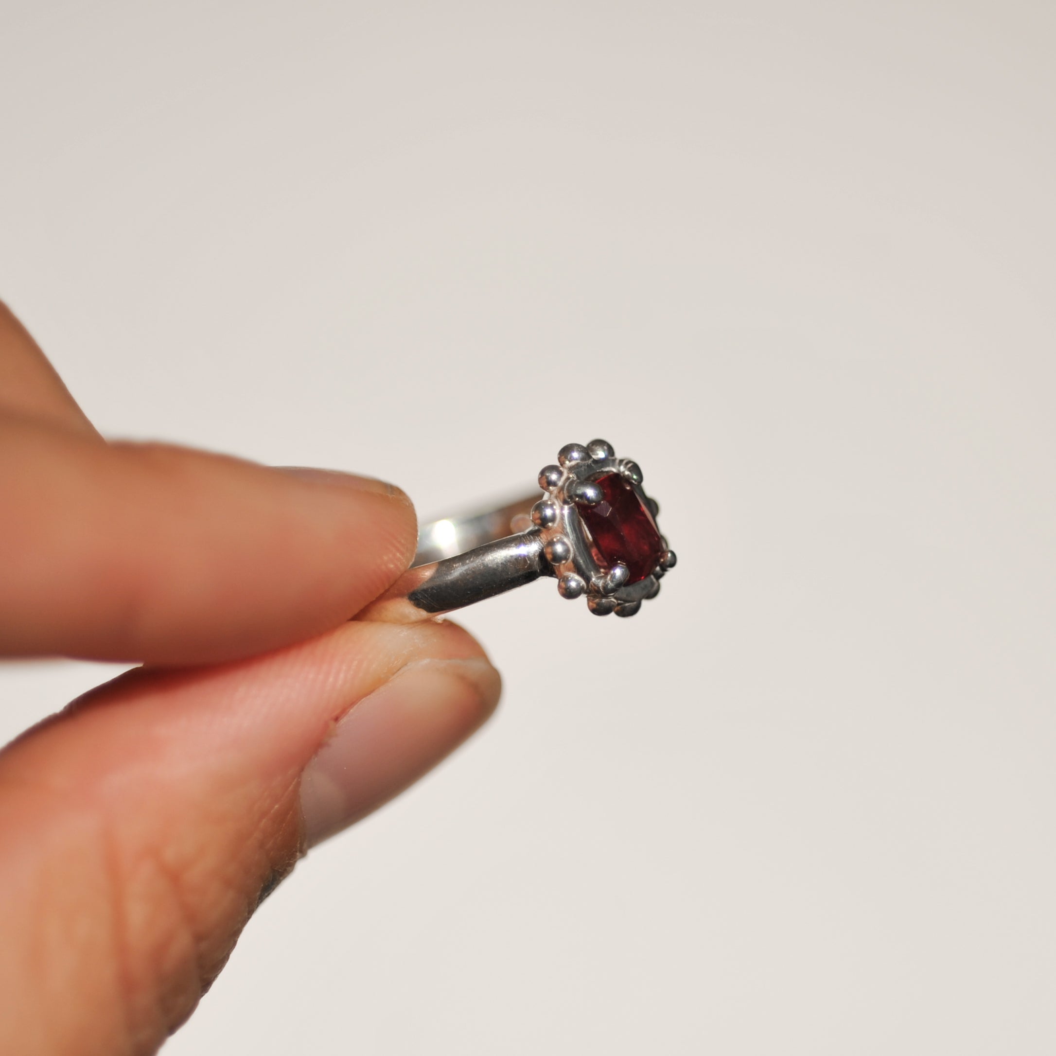 Garnet Ring | O