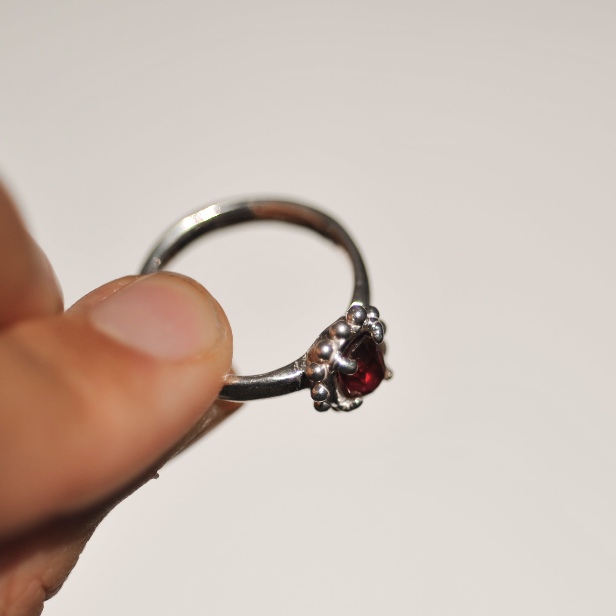 Garnet Ring | O
