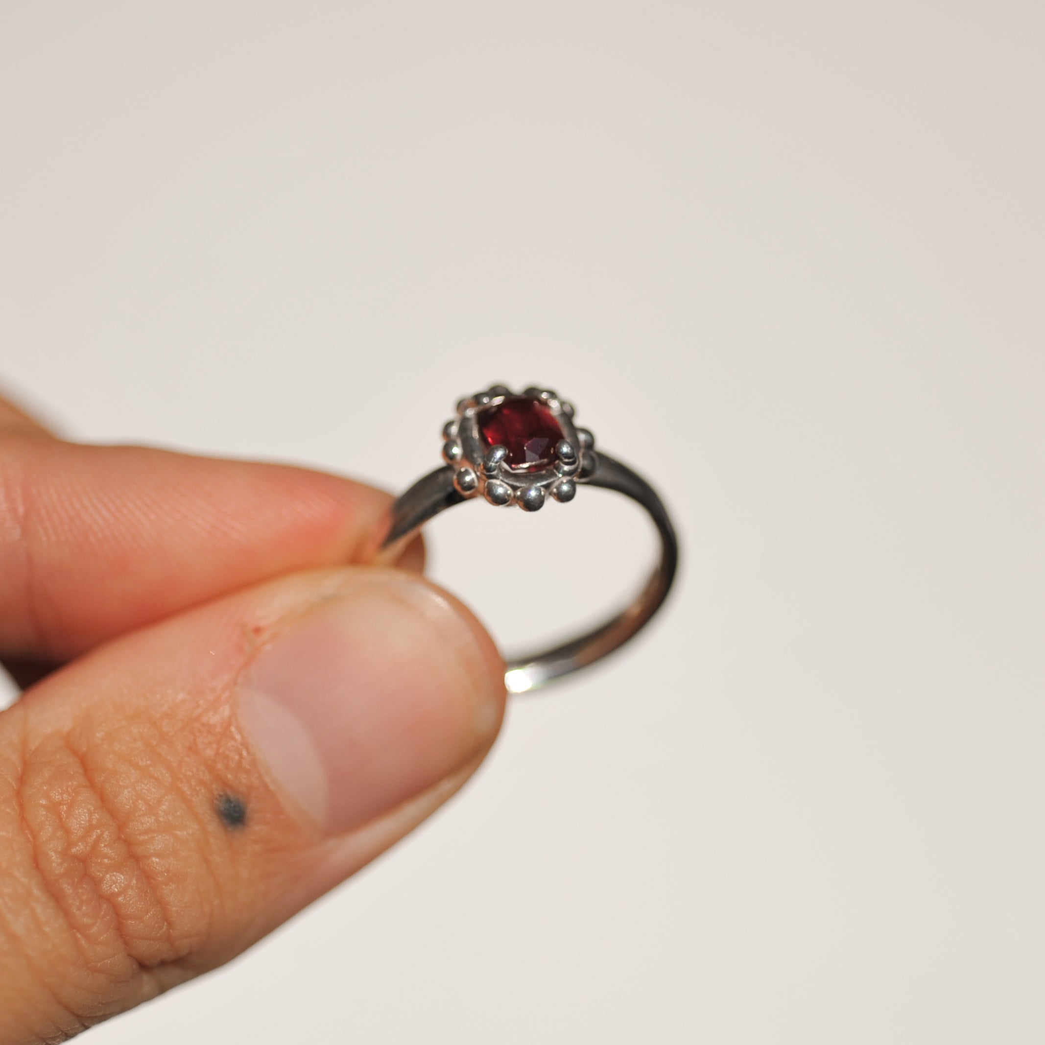 Garnet Ring | O