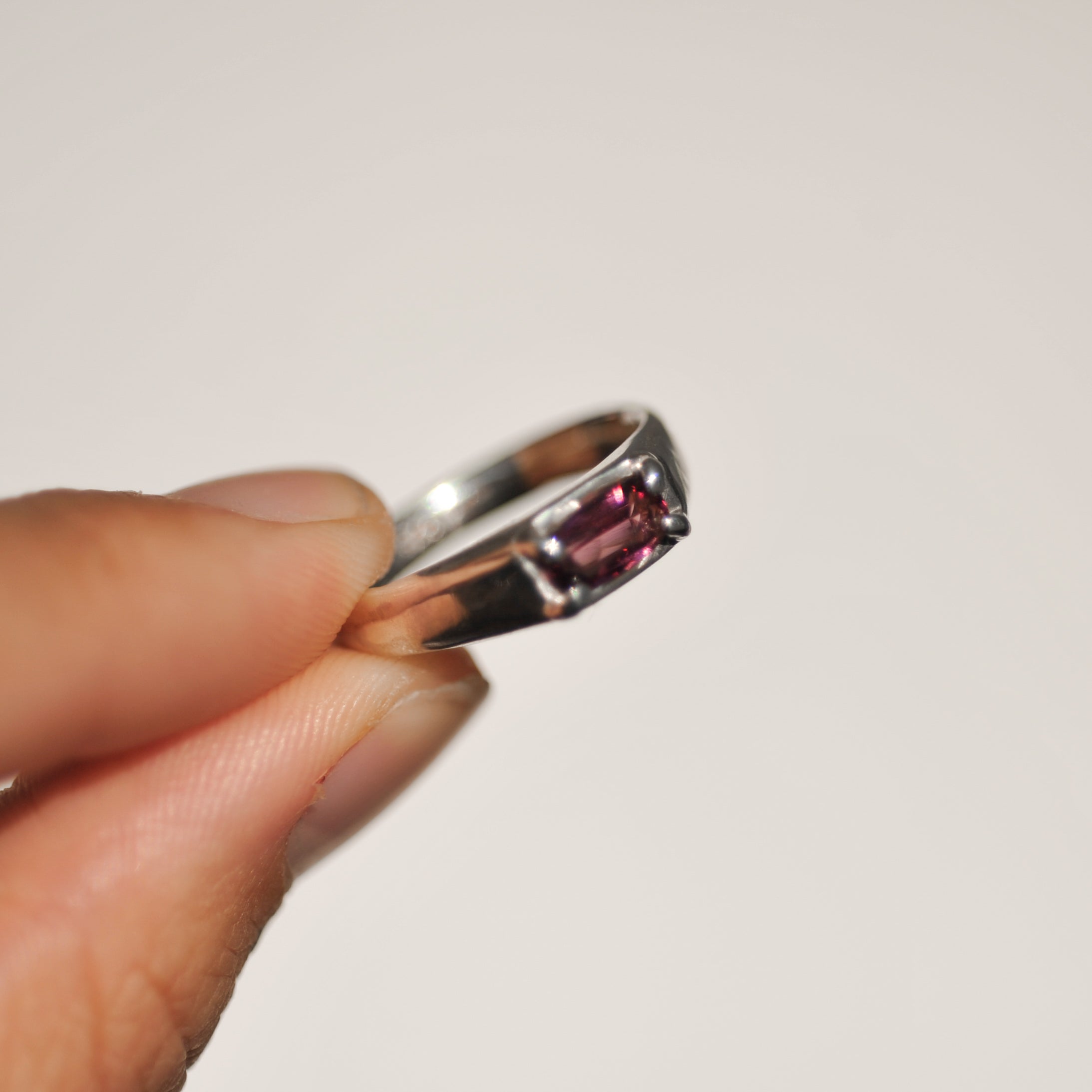 Garnet Ring | O