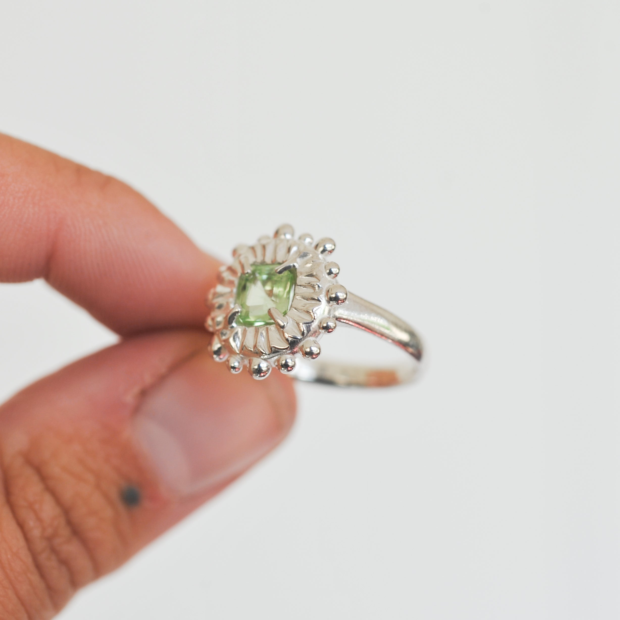 Peridot Ring | N