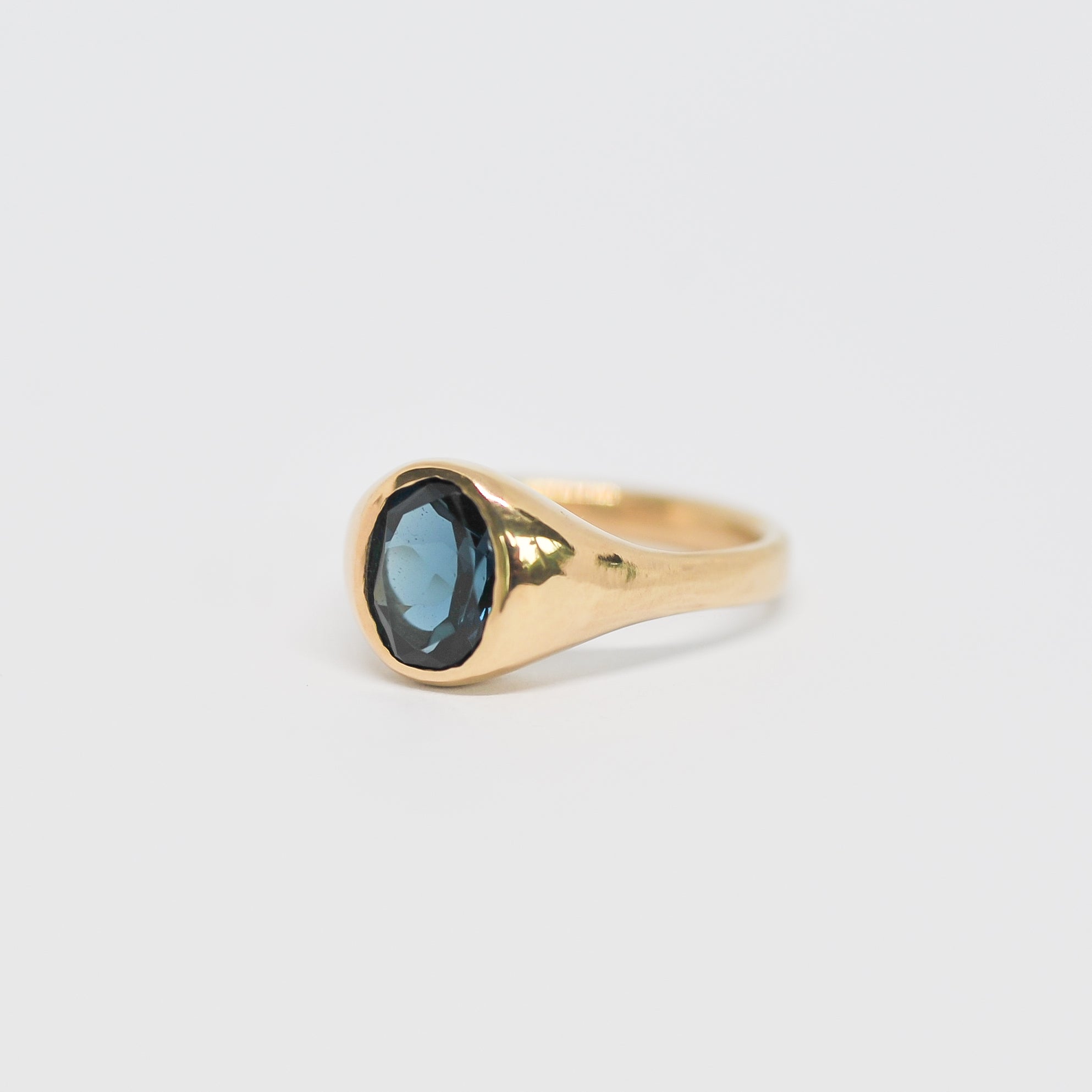 Ada Ring | N