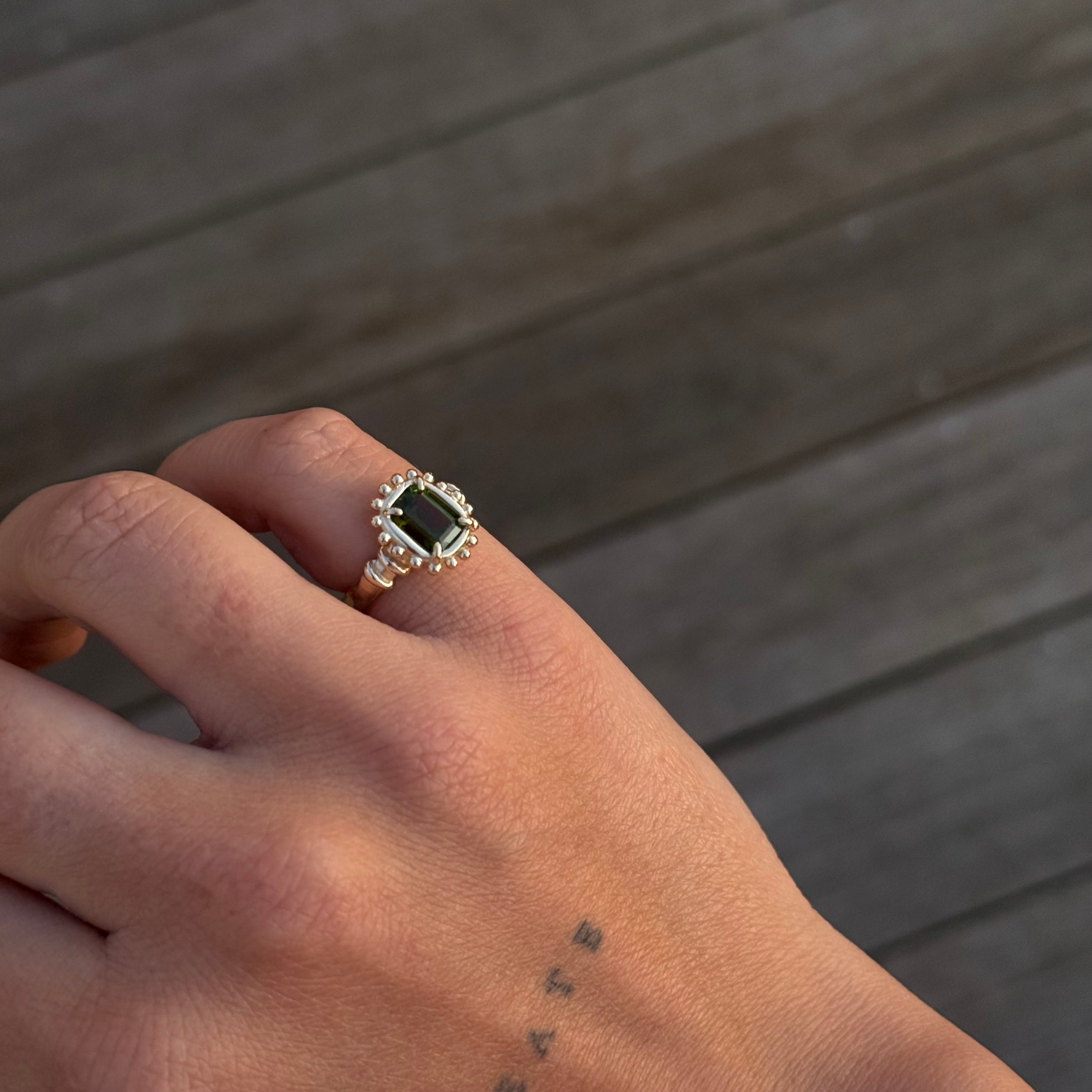 Olive Ring | J