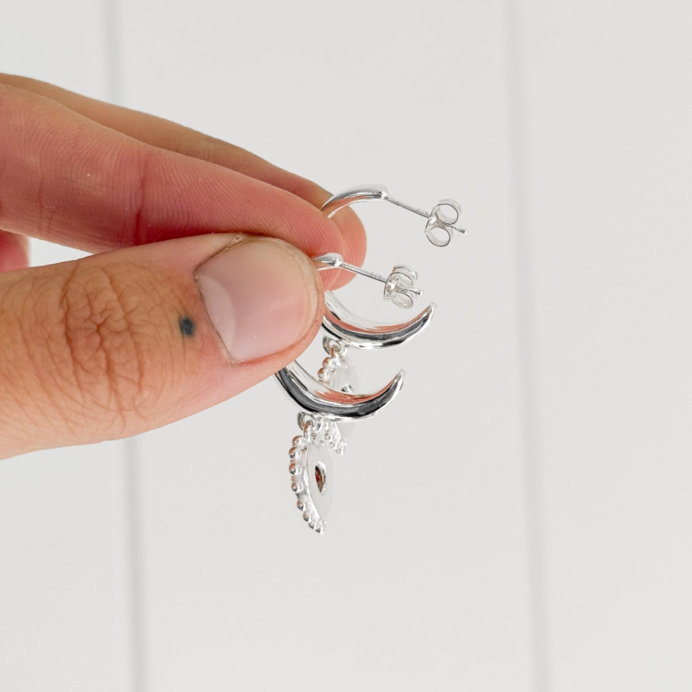 Ophelia Hoops