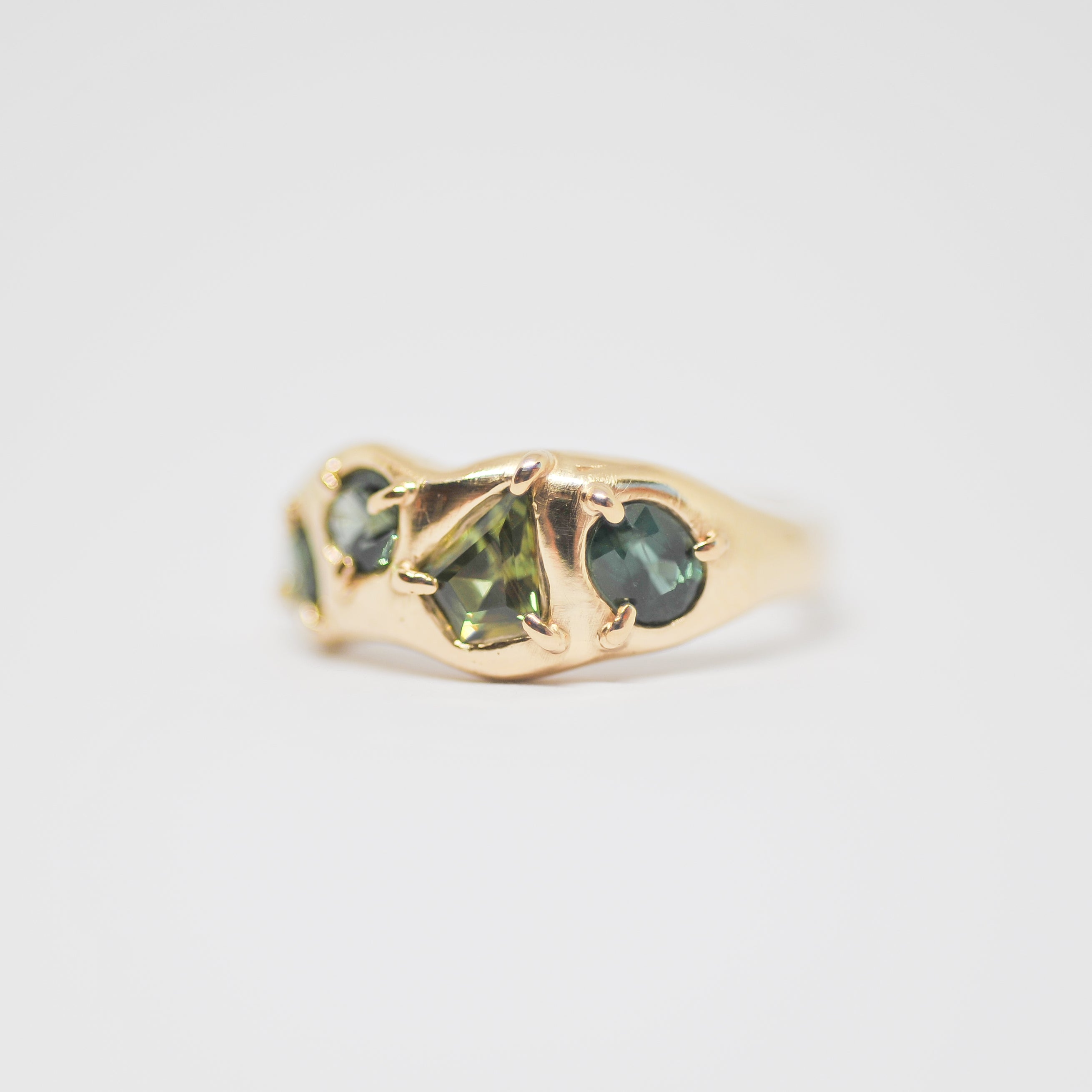 Parti Ring | Q
