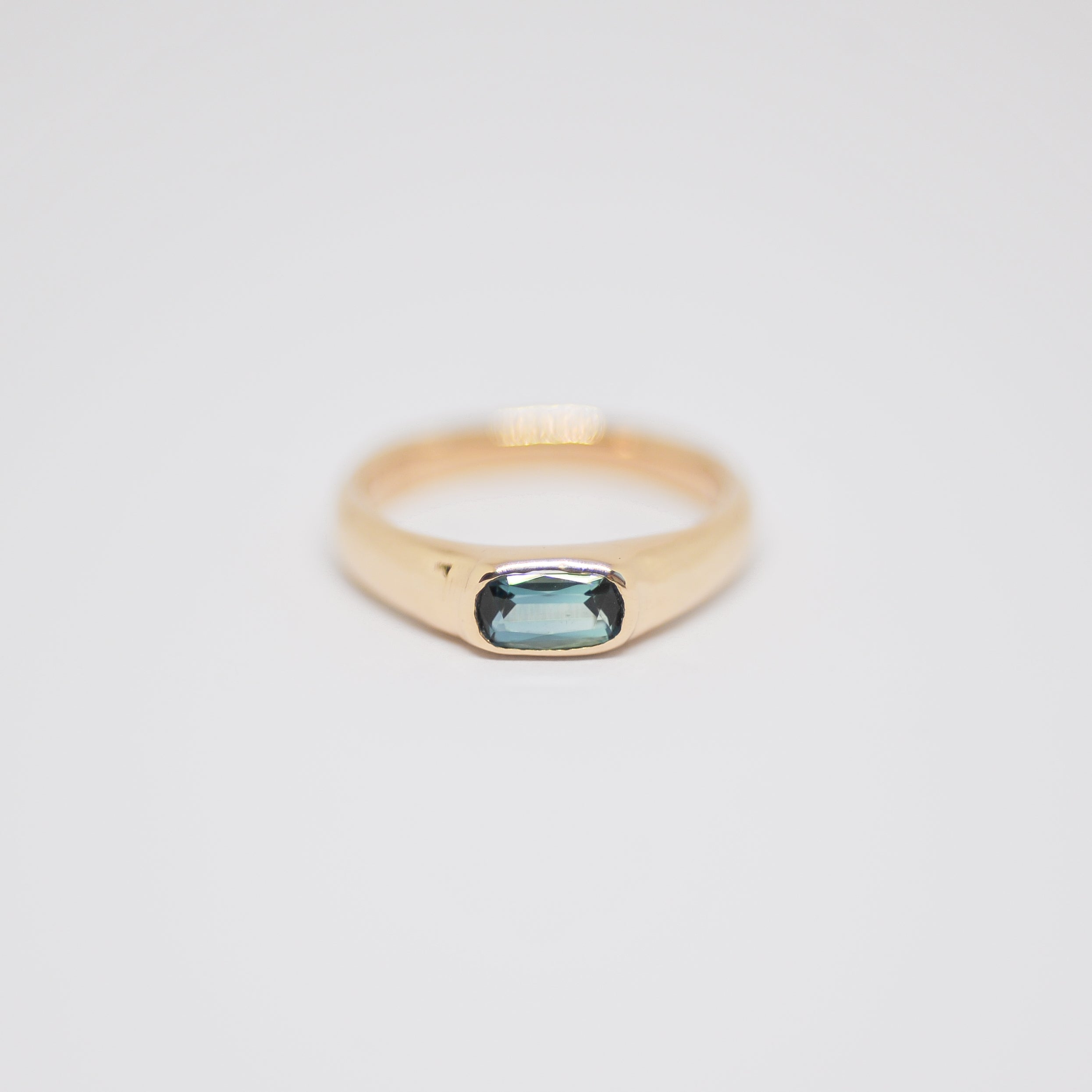 Lia Ring | O