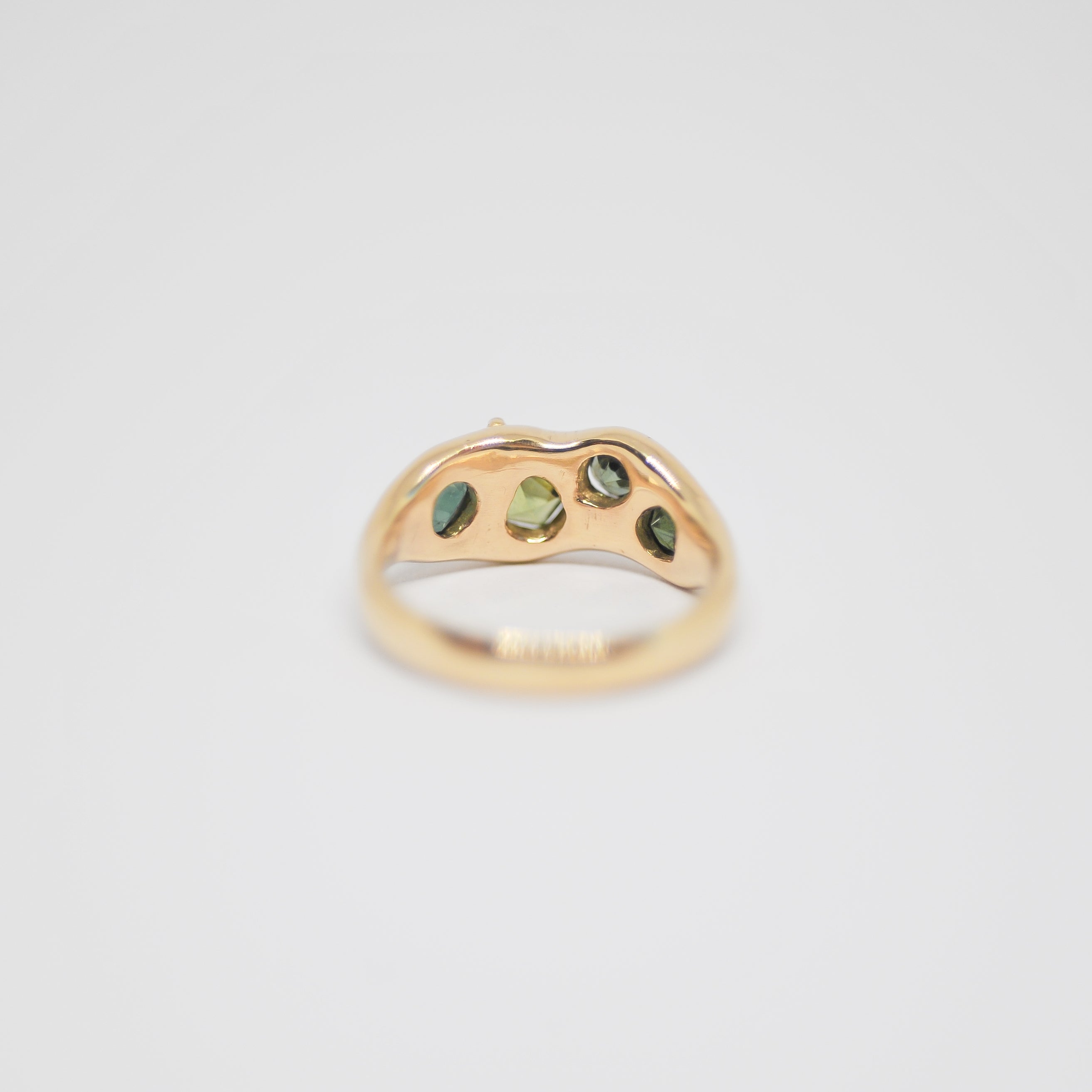 Parti Ring | Q