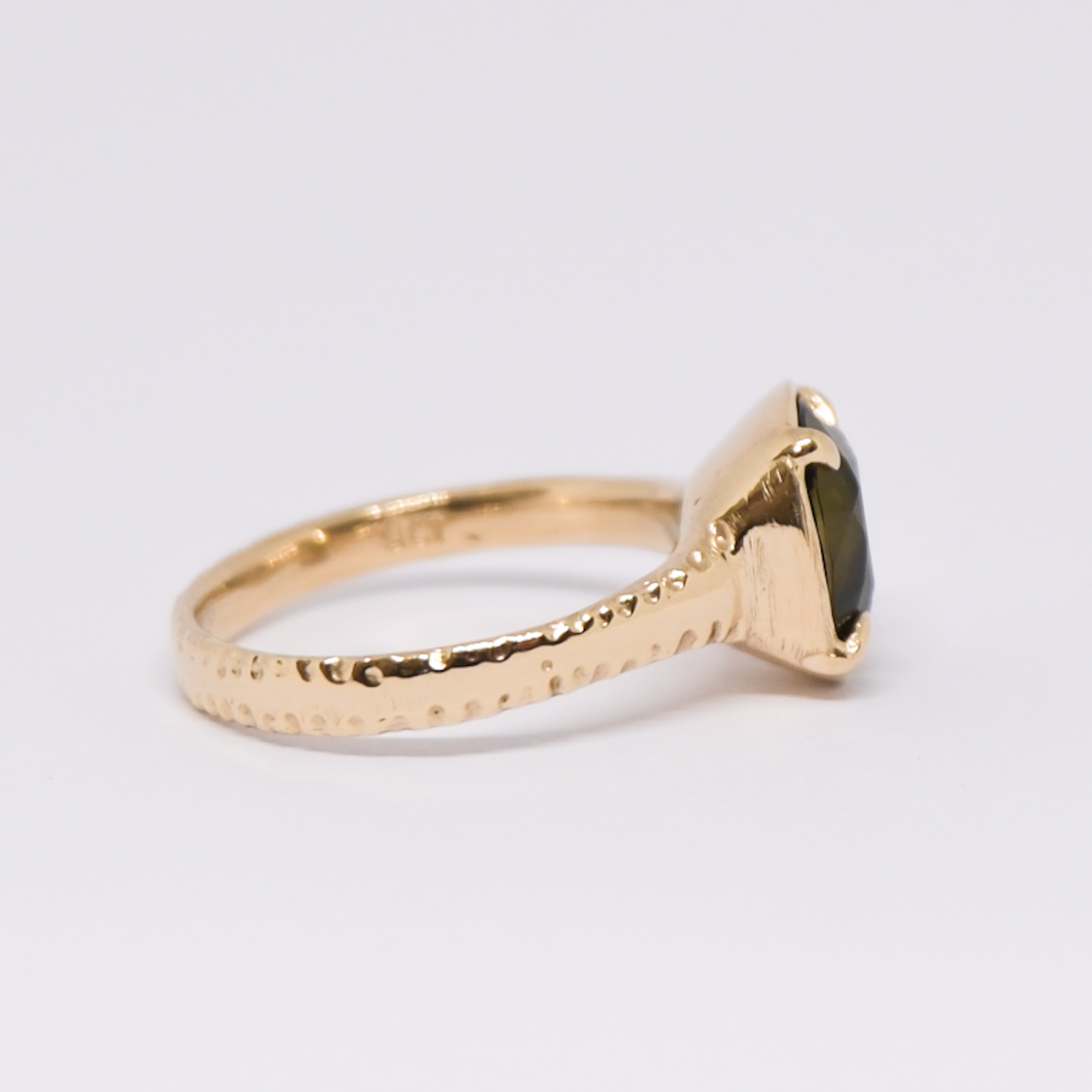 Leon Ring | Q