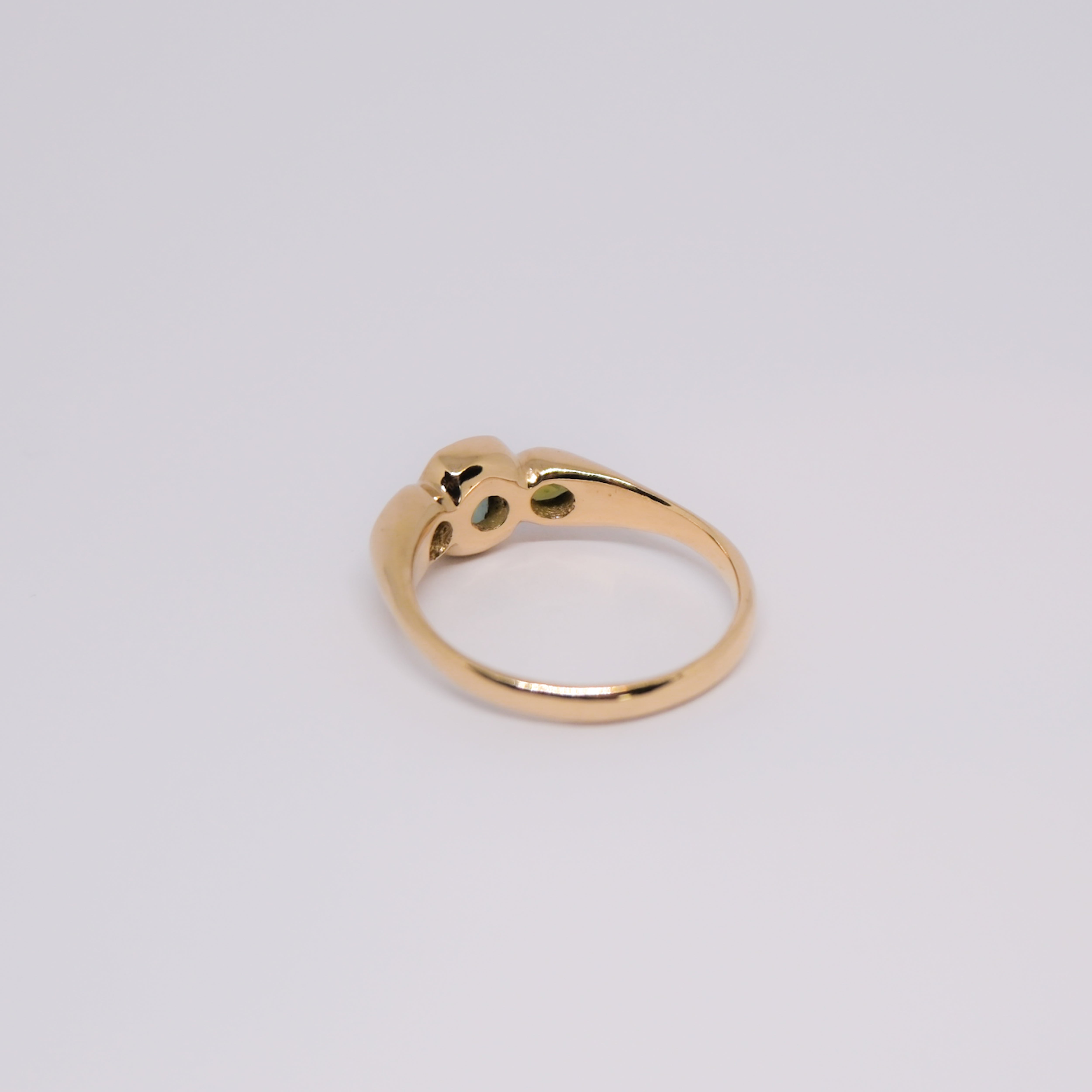 Niah Ring | Q