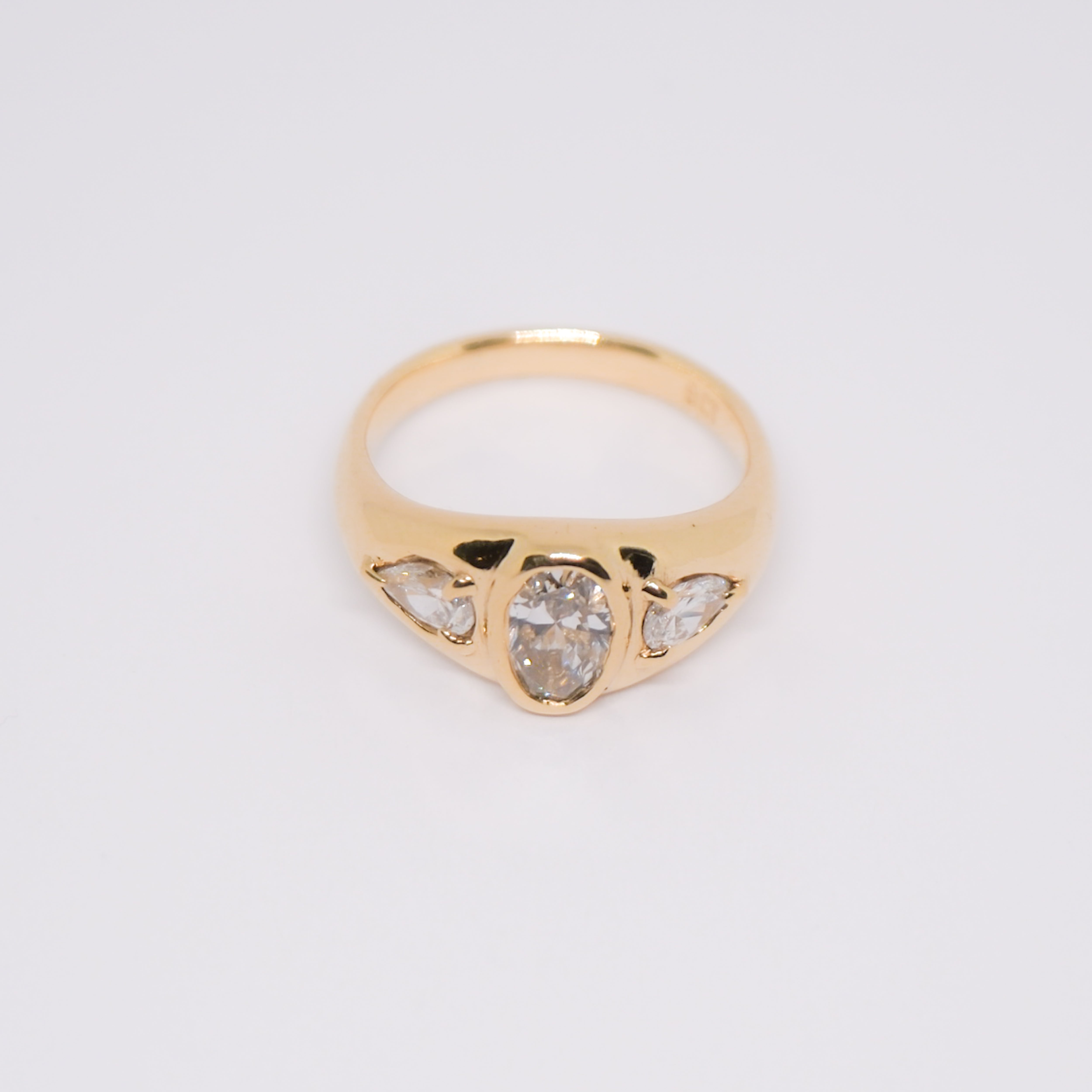 Tres Ring
