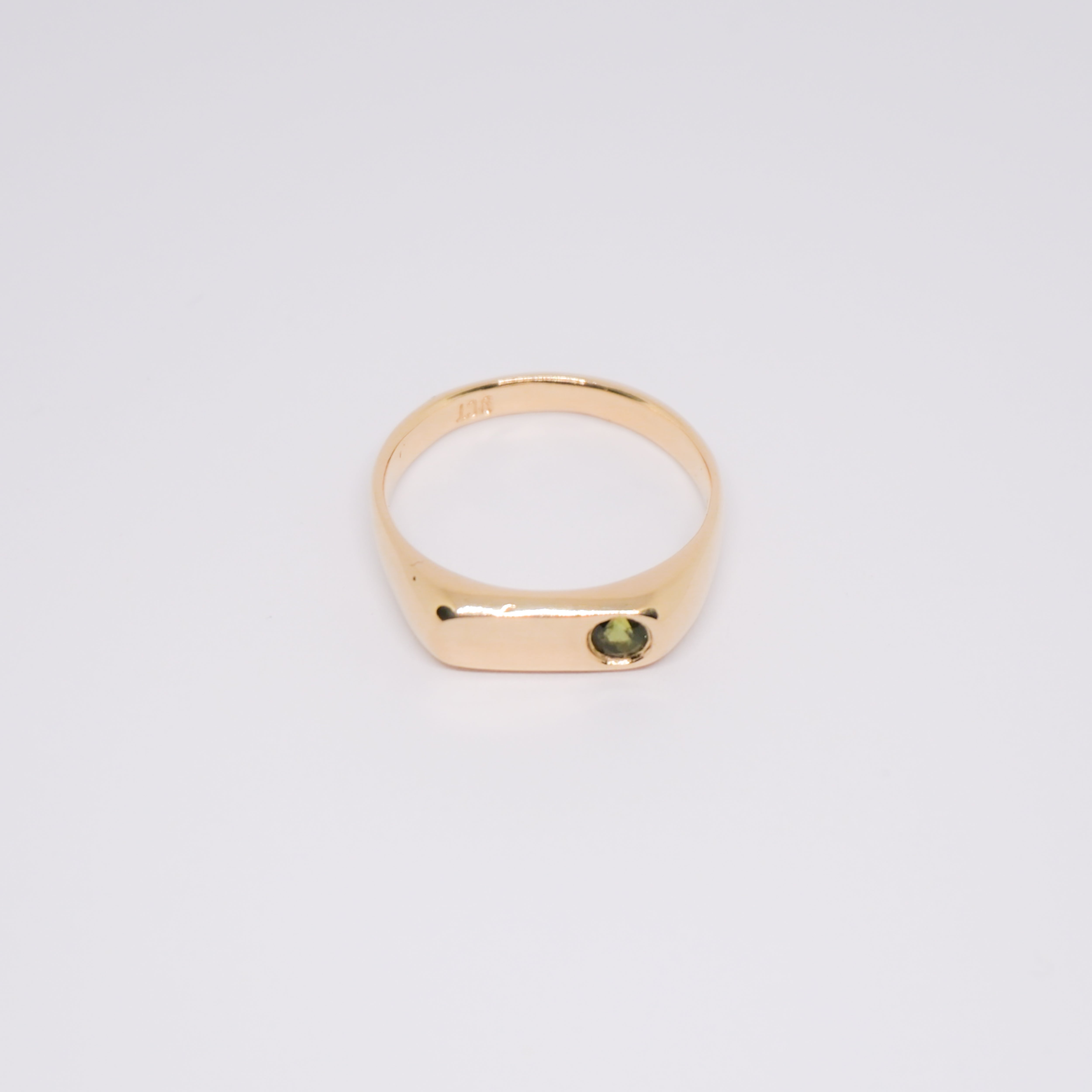 Ravi Ring | R