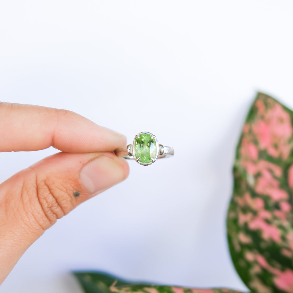 Peridot Ring | O