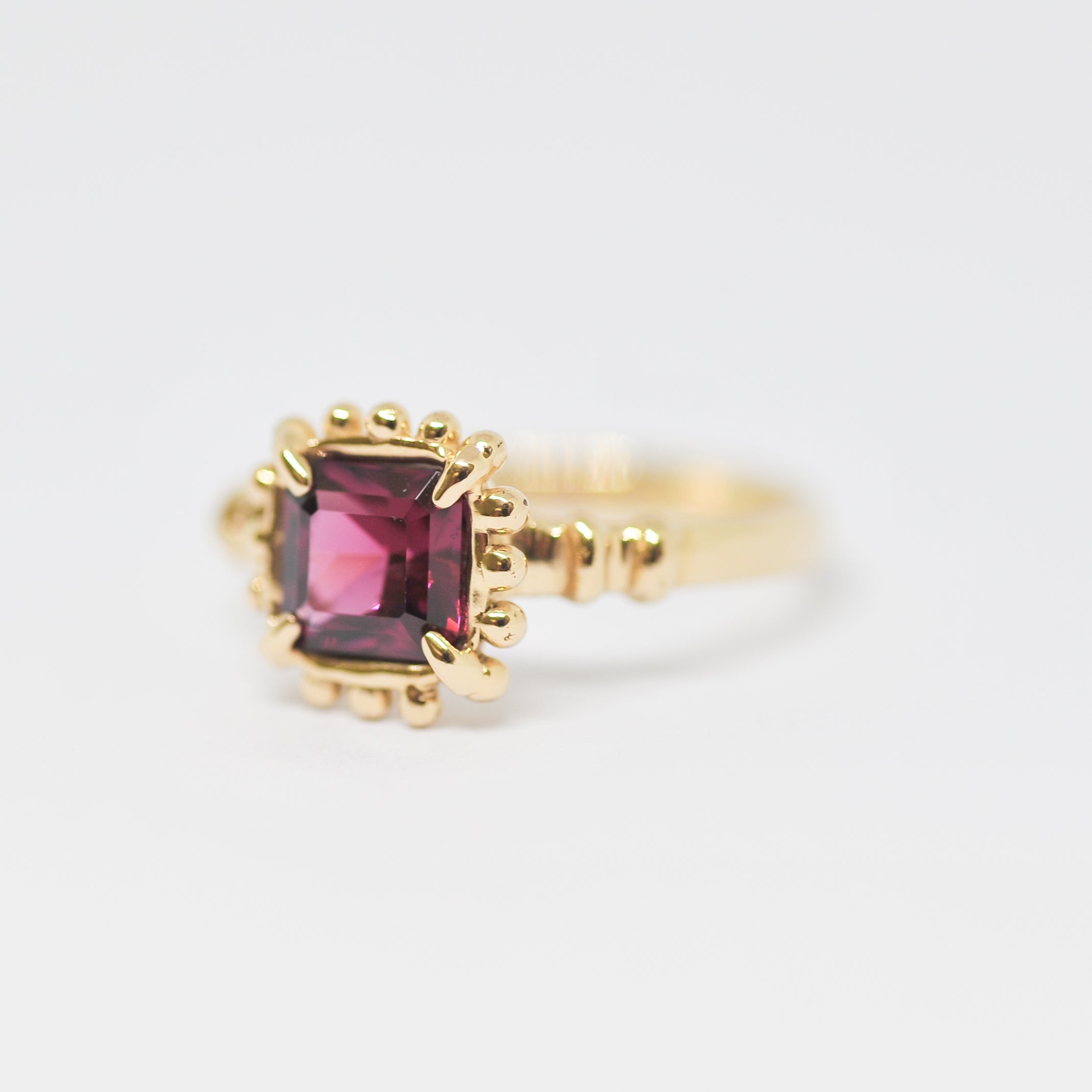 Amara Ring | O
