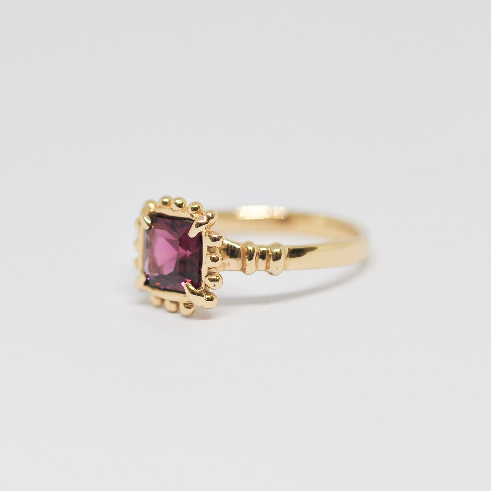 Amara Ring | O