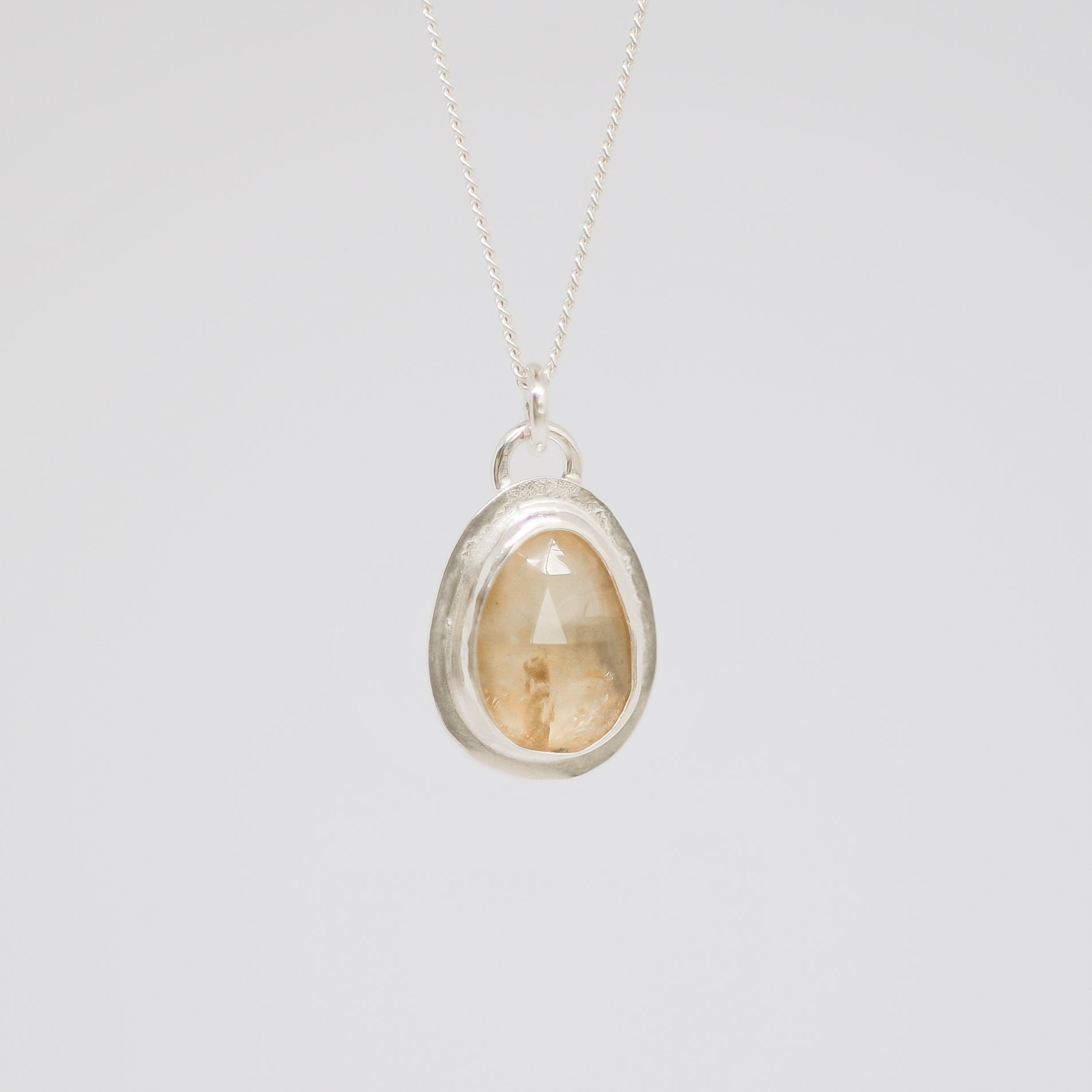 Aube Necklace