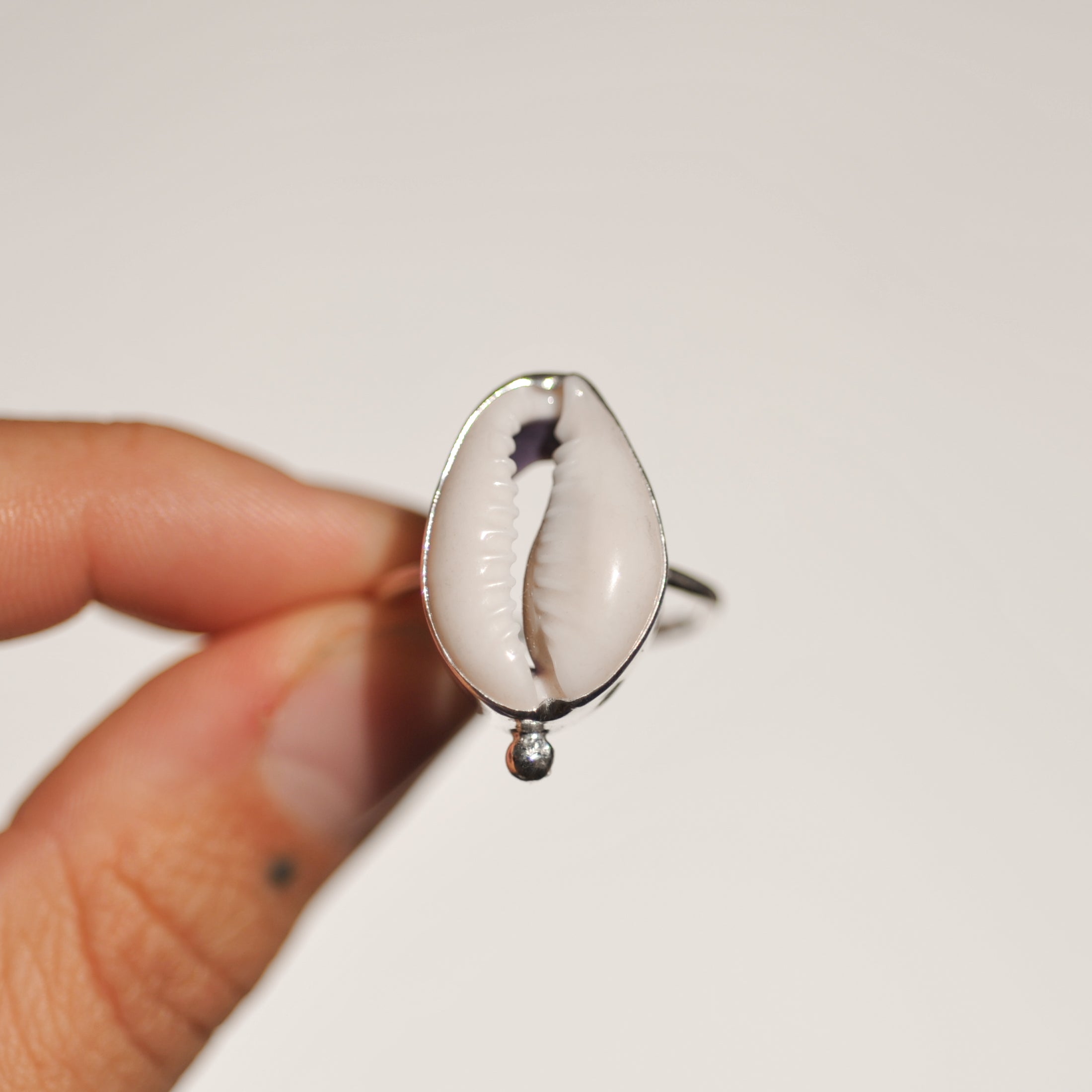 Cowrie Ring | R