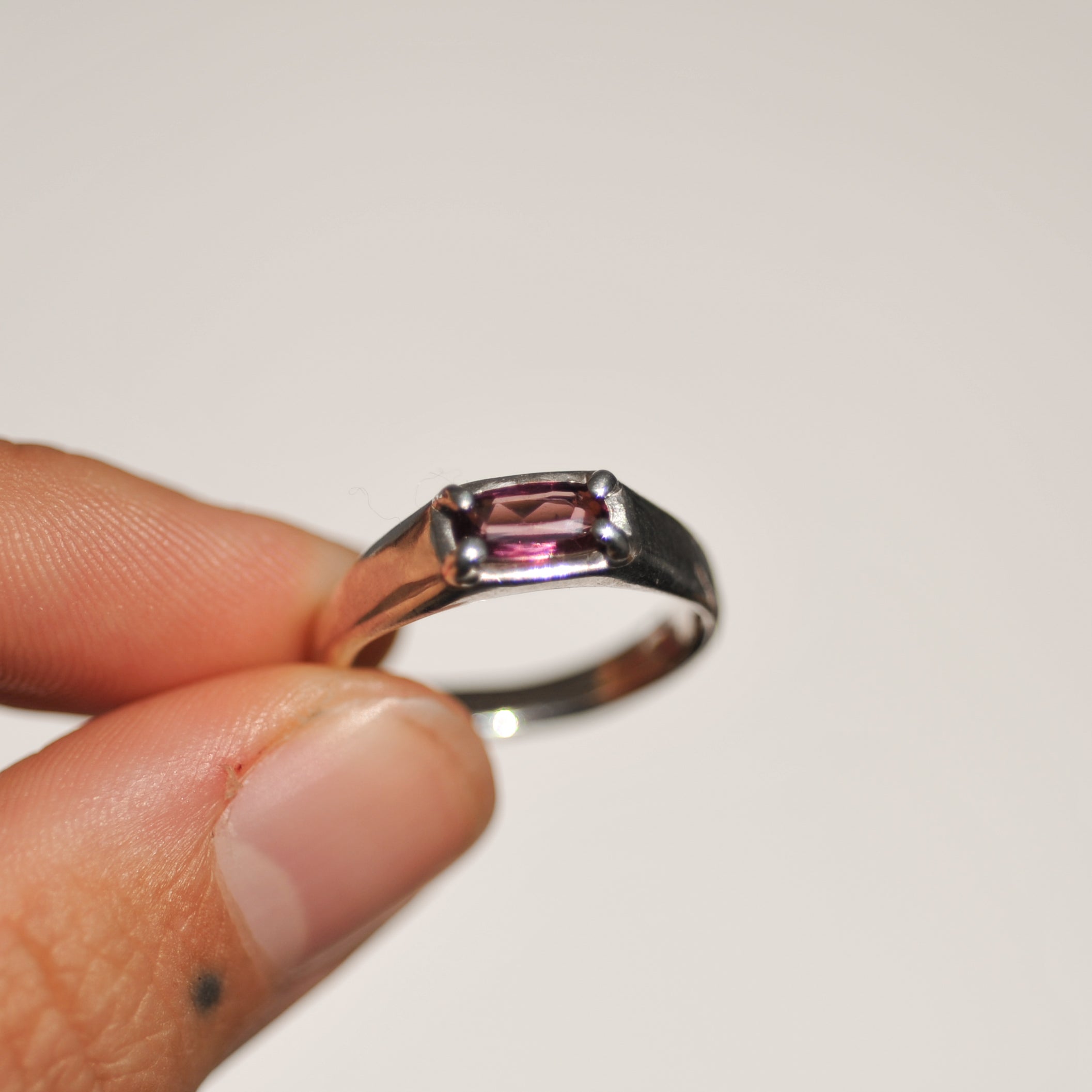 Garnet Ring | O