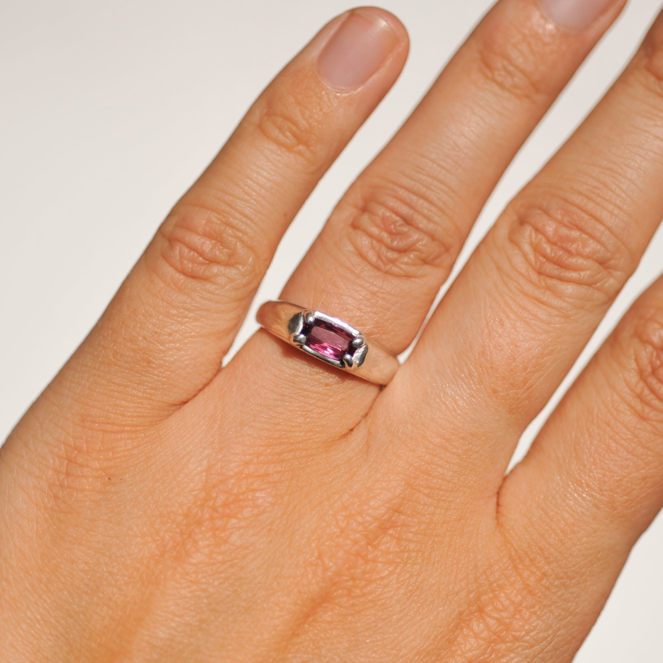 Garnet Ring | O