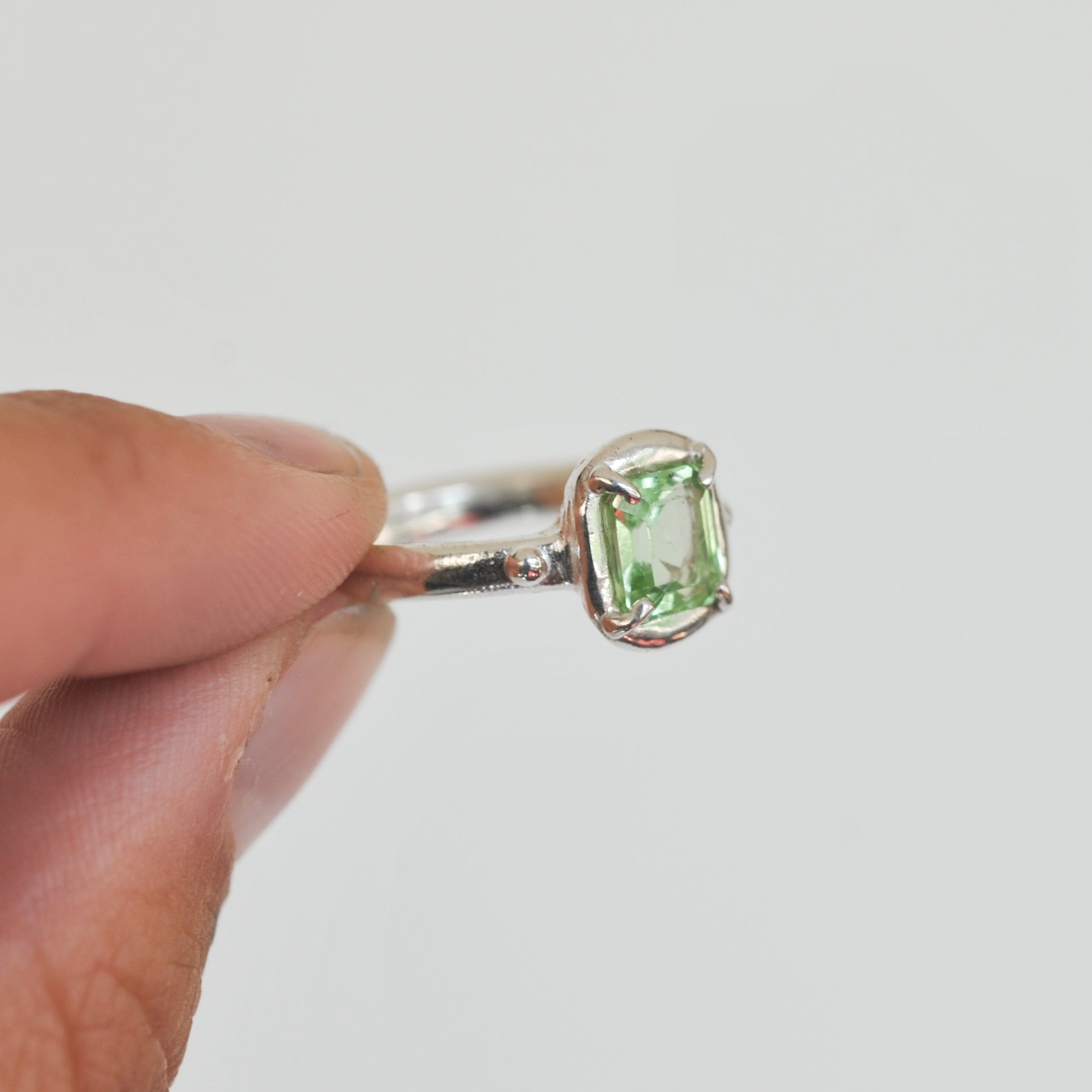 Peridot Ring | Q