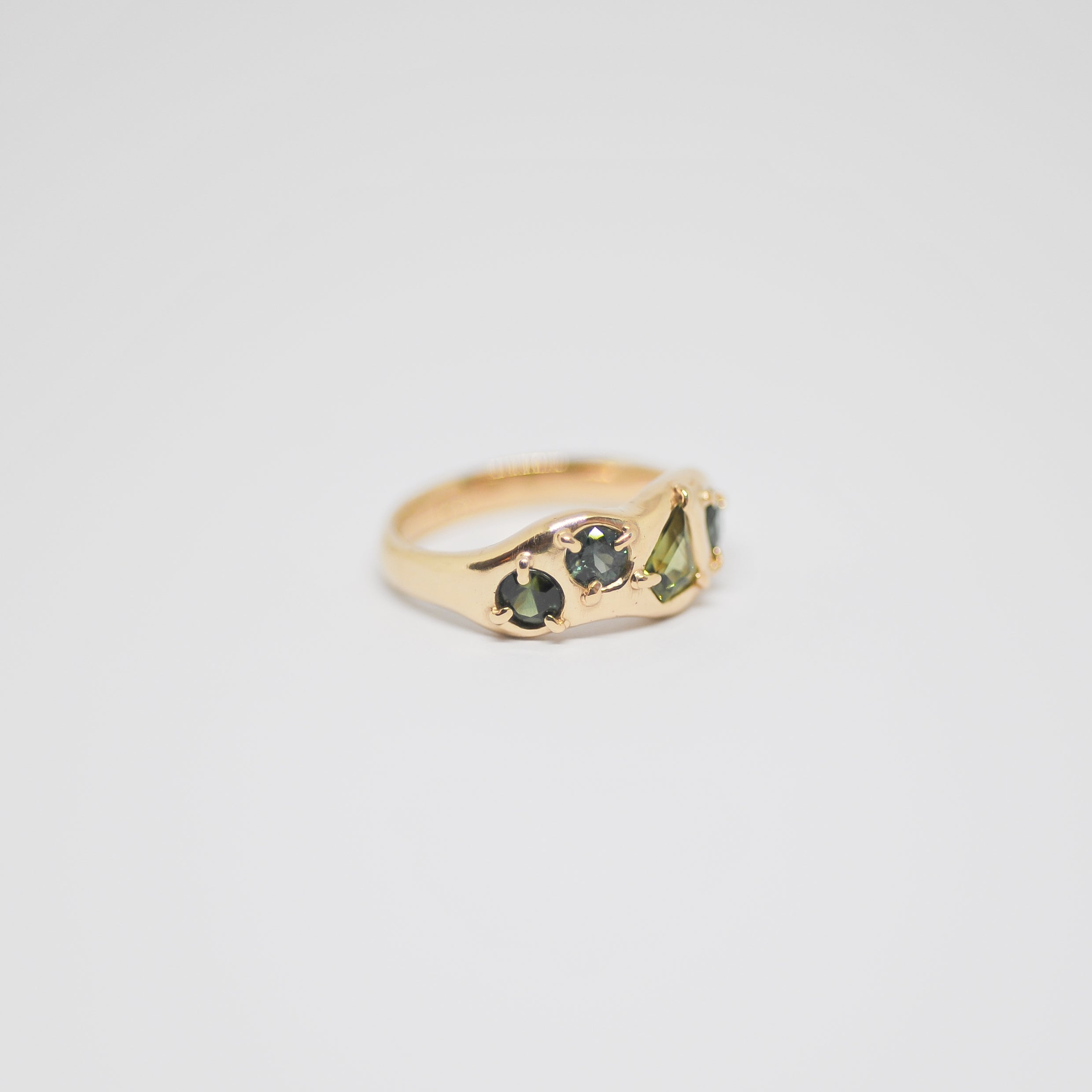 Parti Ring | Q