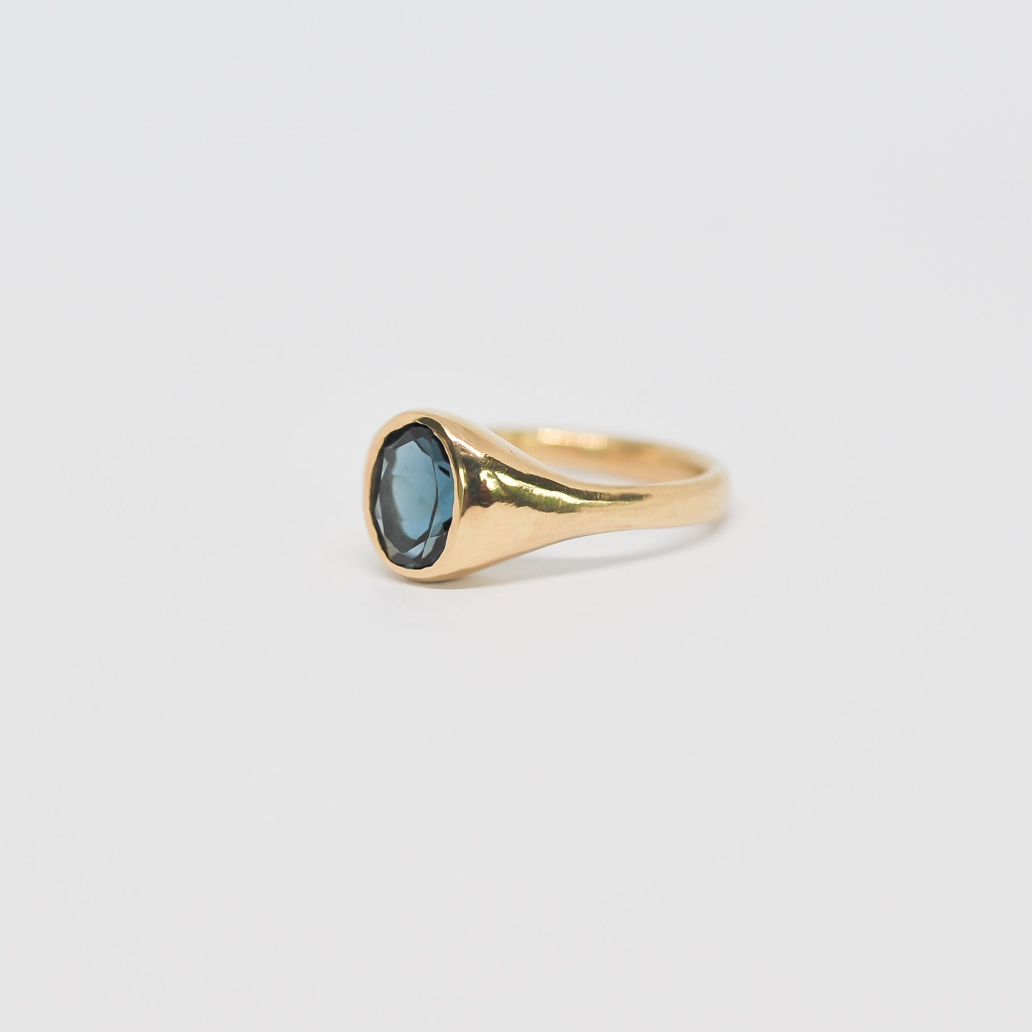 Ada Ring | N