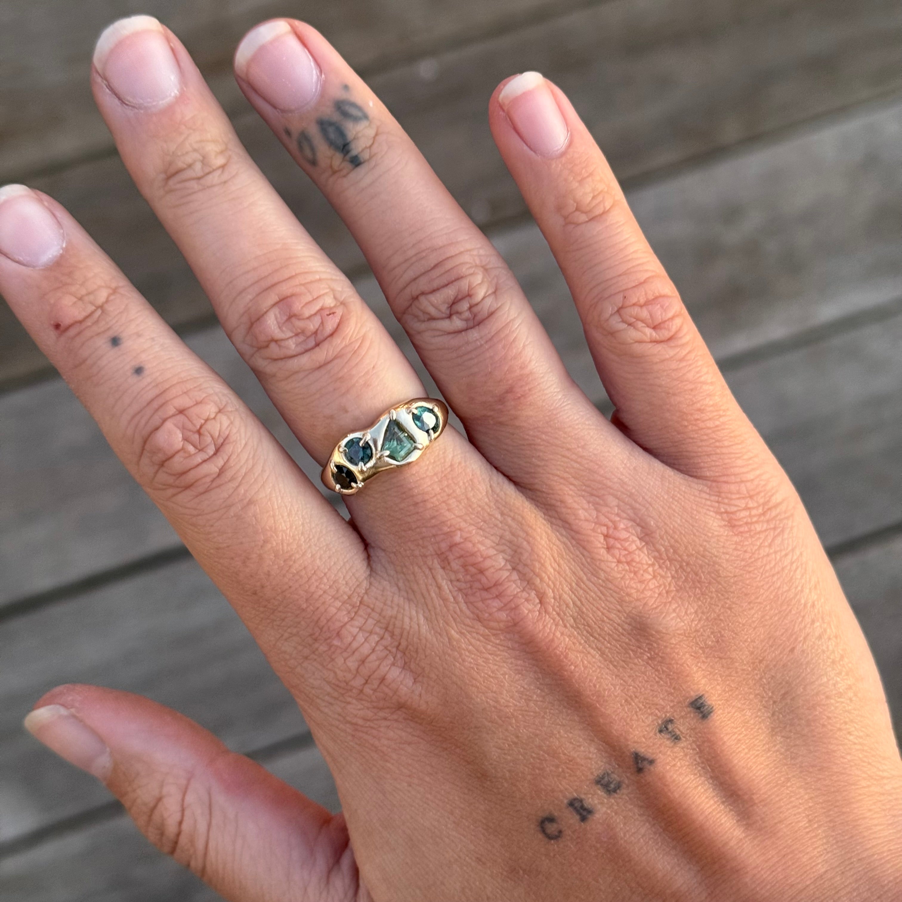 Parti Ring | Q