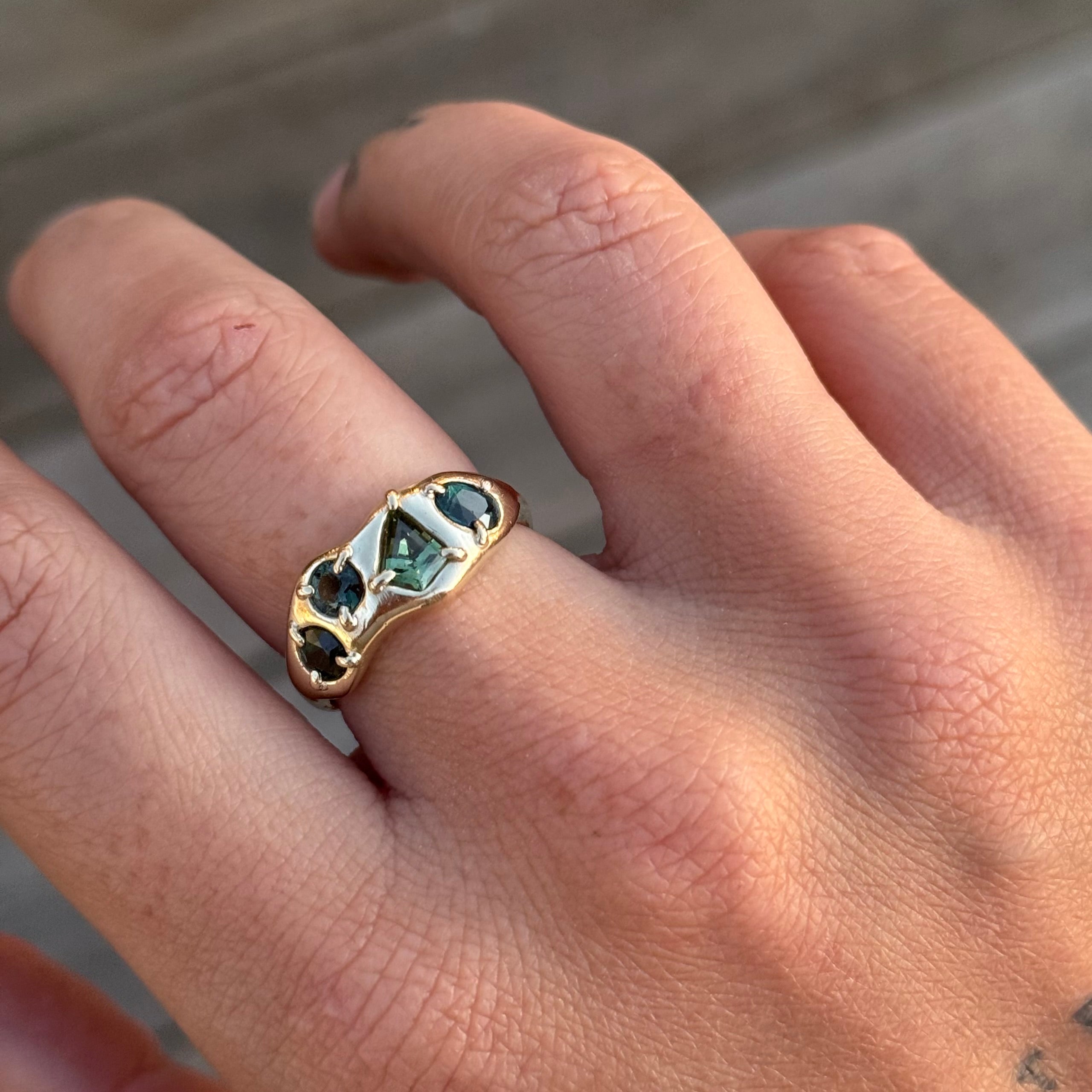 Parti Ring | Q