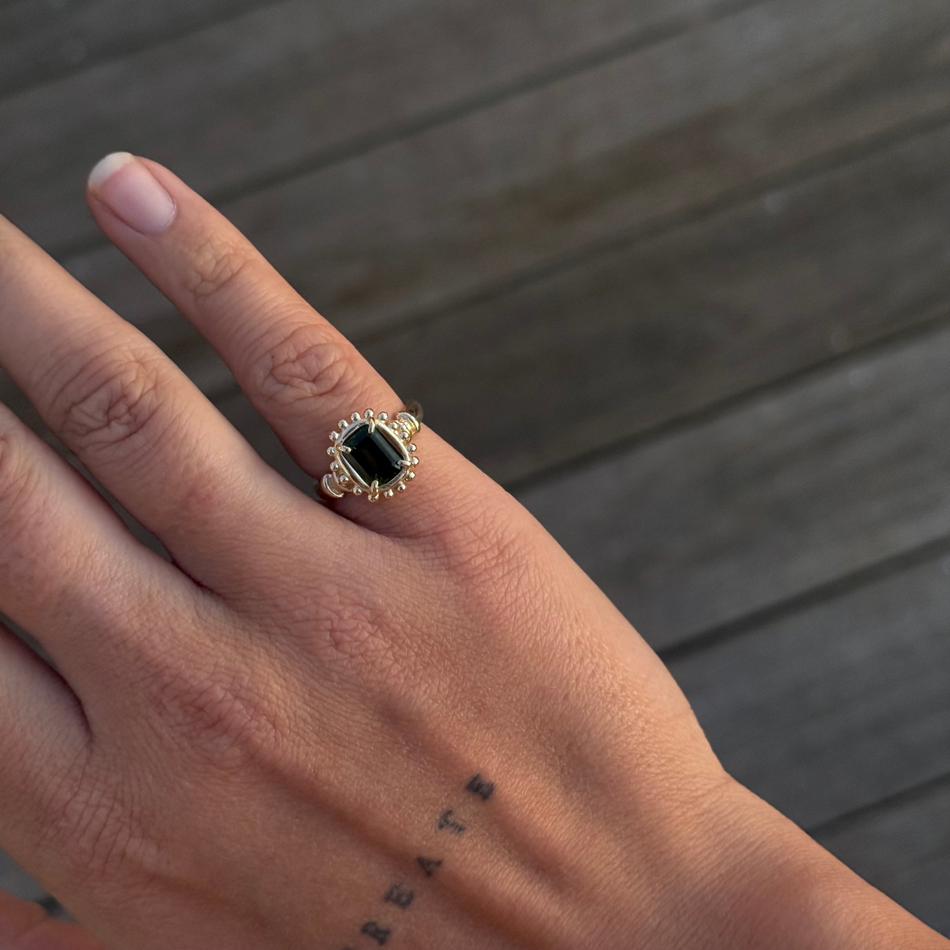 Olive Ring | J